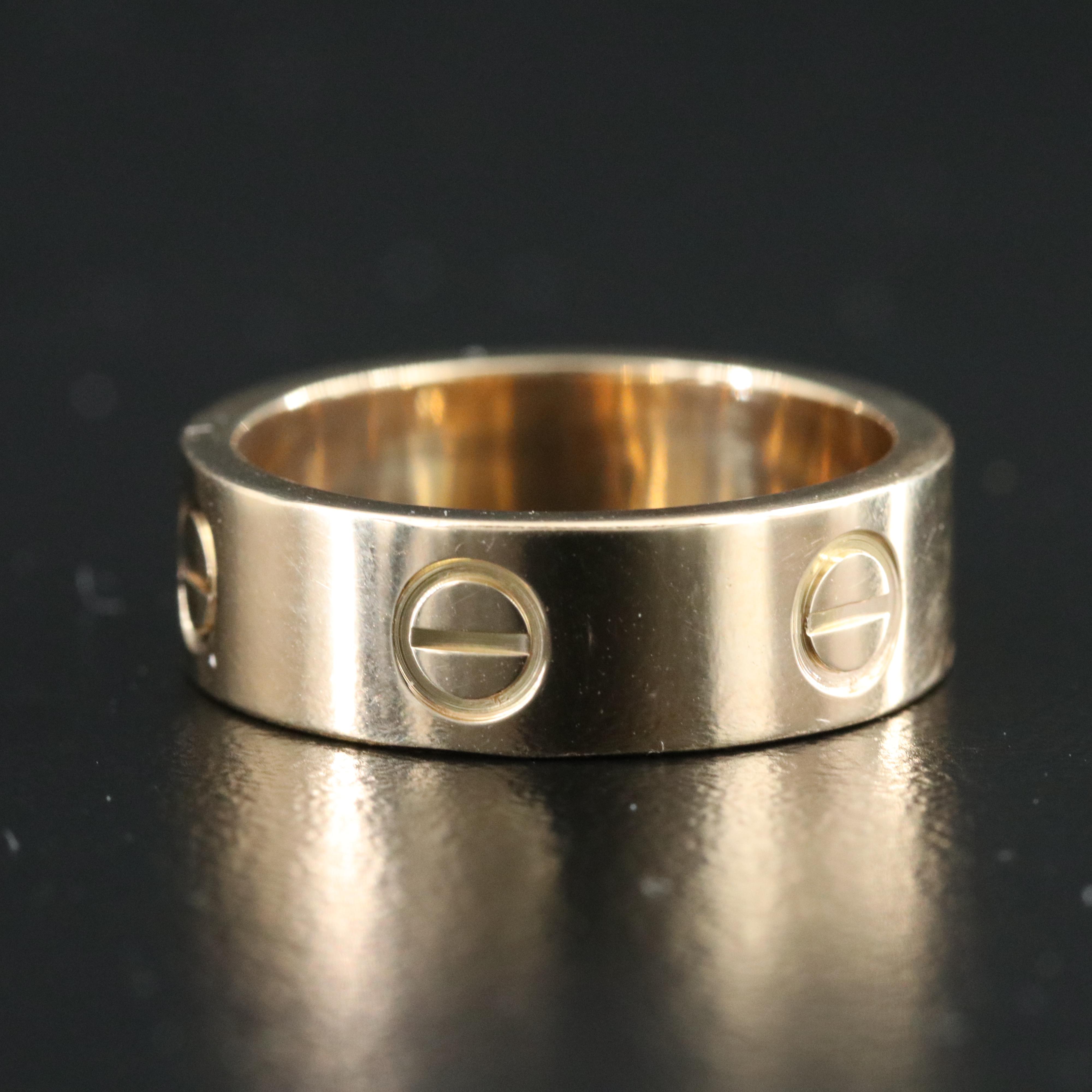 18K Screw Motif Band