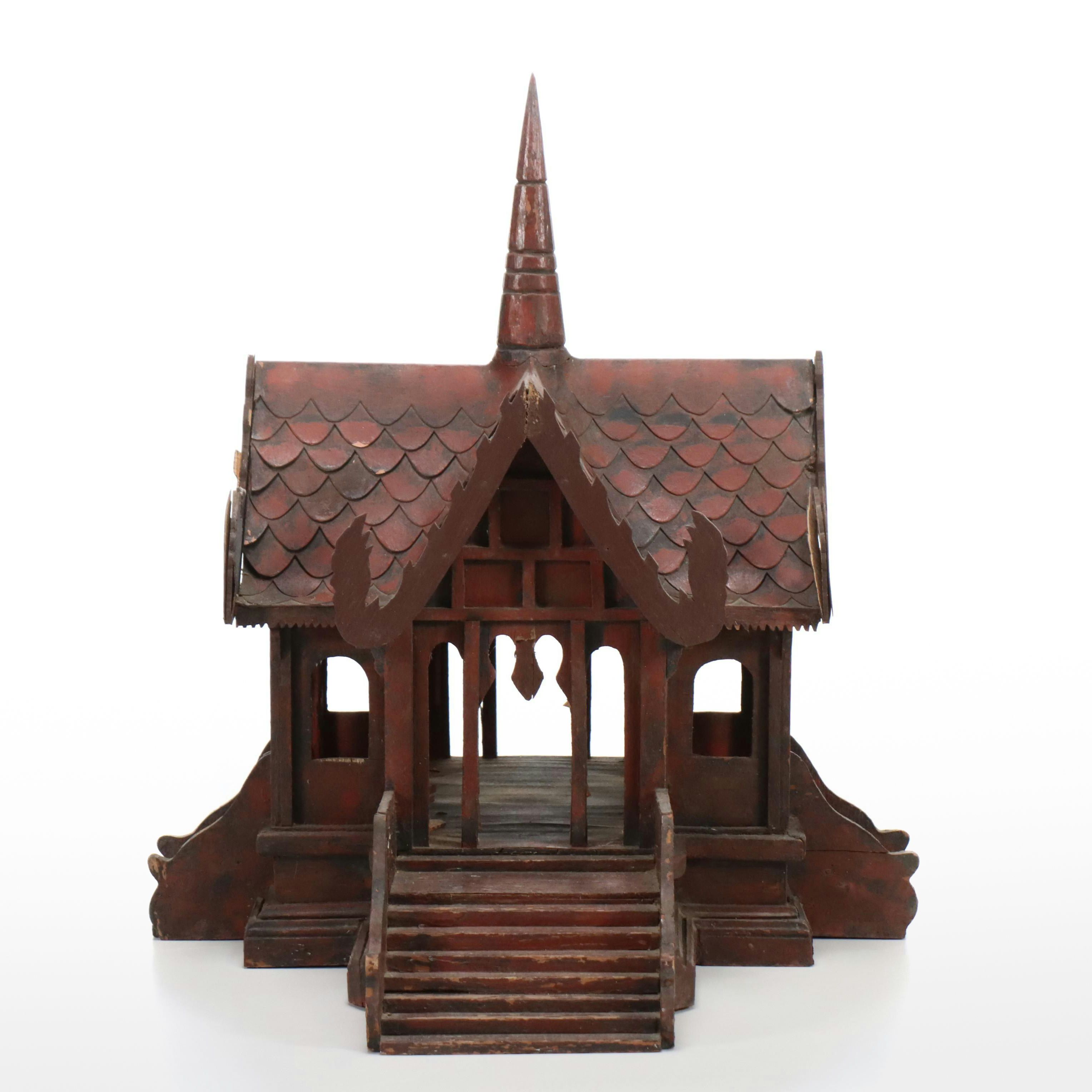 Thai San Phra Phum Spirit House