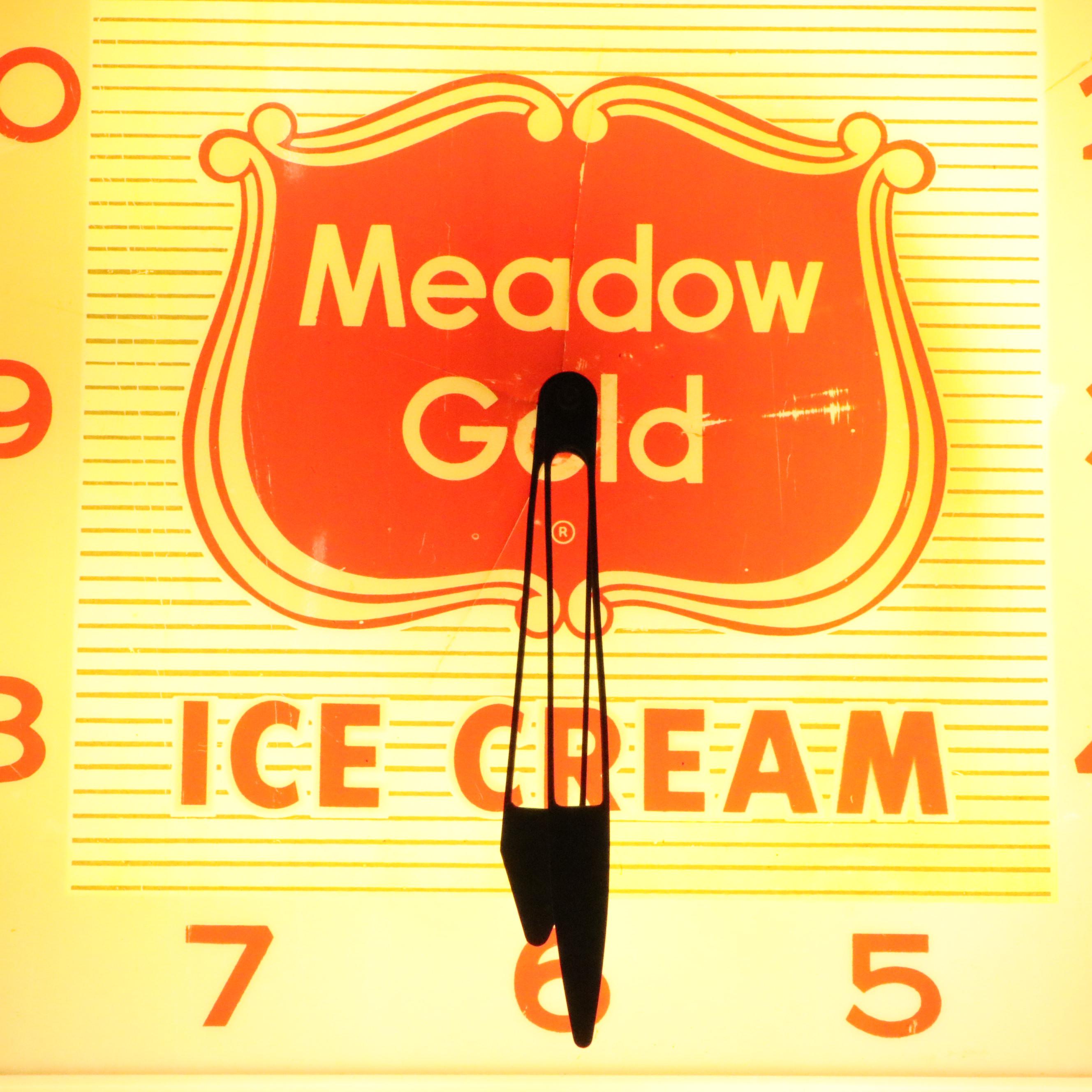 Meadow Gold Ice Cream Illuminated Advertising Wall Clock, Mid-20th Century