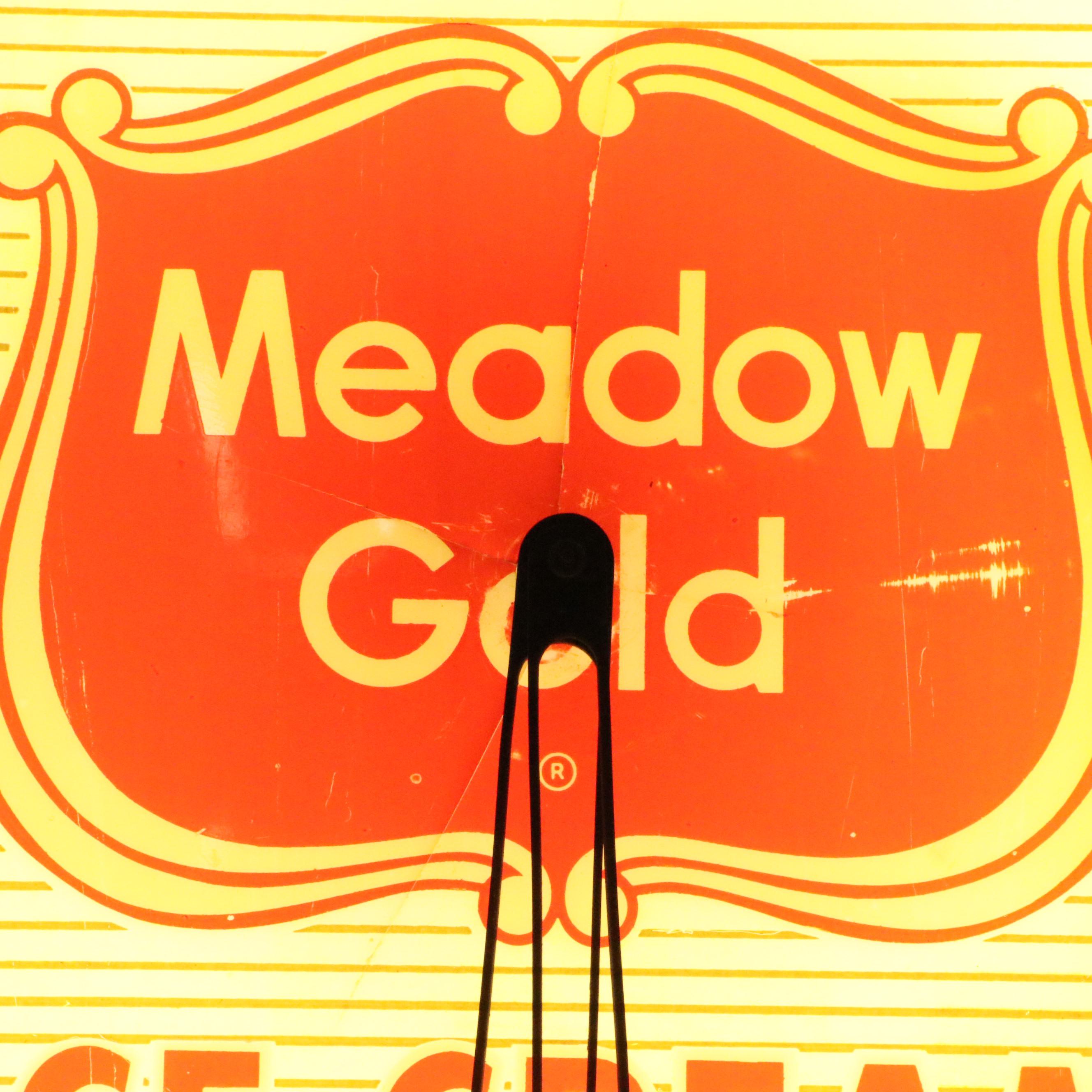 Meadow Gold Ice Cream Illuminated Advertising Wall Clock, Mid-20th Century