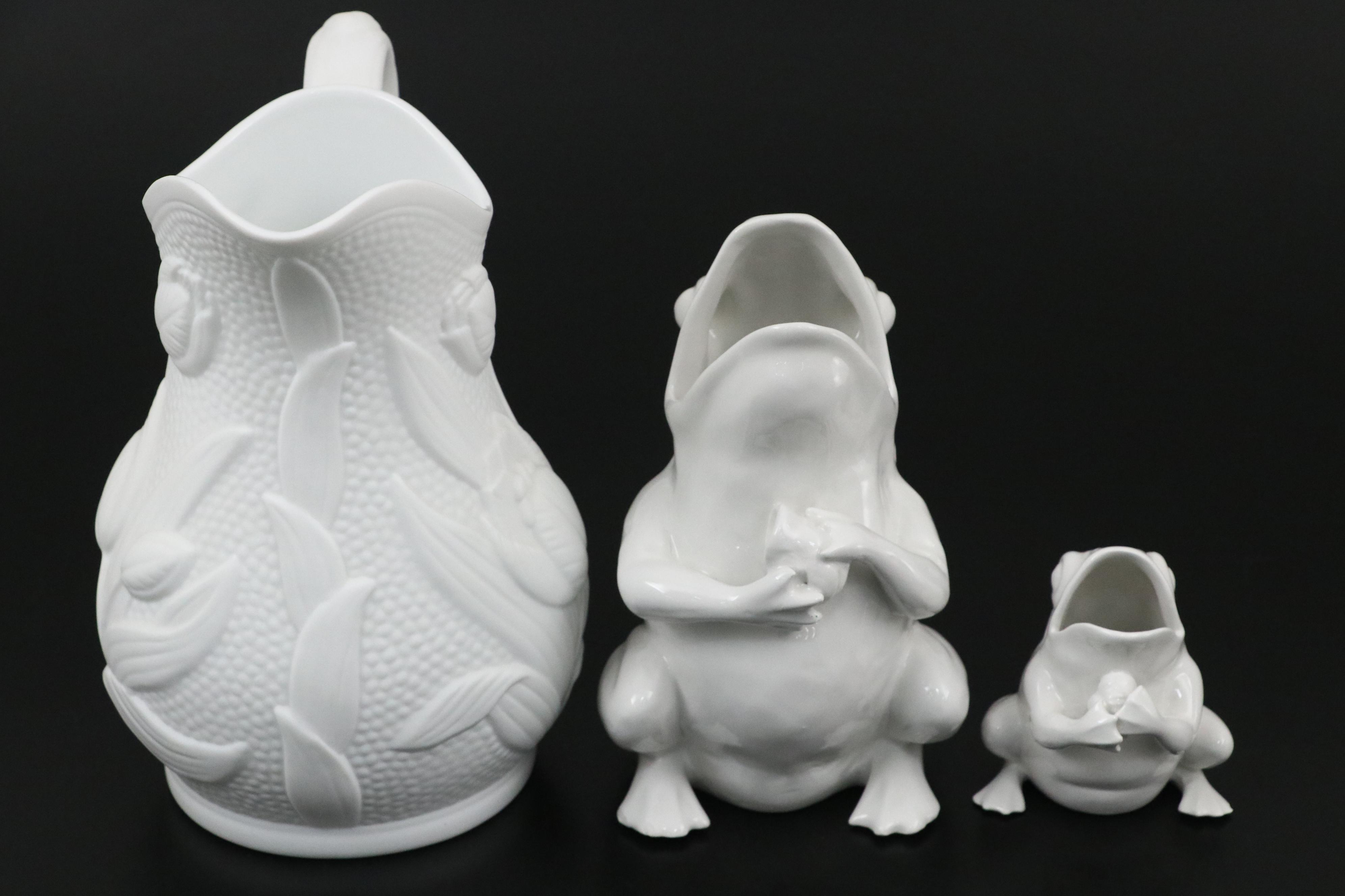 Tiffany & Co. Embossed Bisque Tulip Pitcher with Frog Pitcher and Lilypad Plates