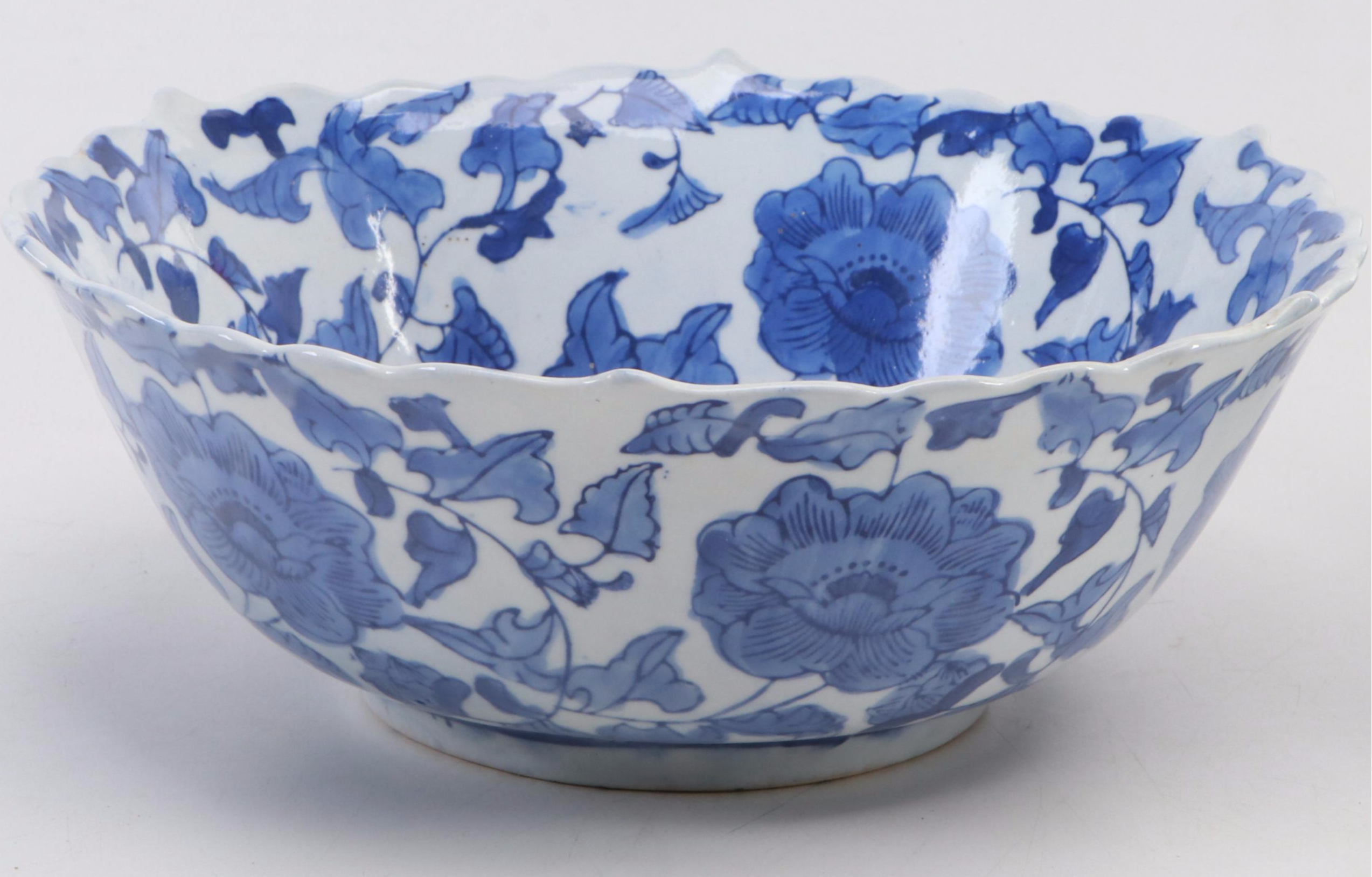 Chinese Hand-Painted Floral Motif Ceramic Serving Bowls