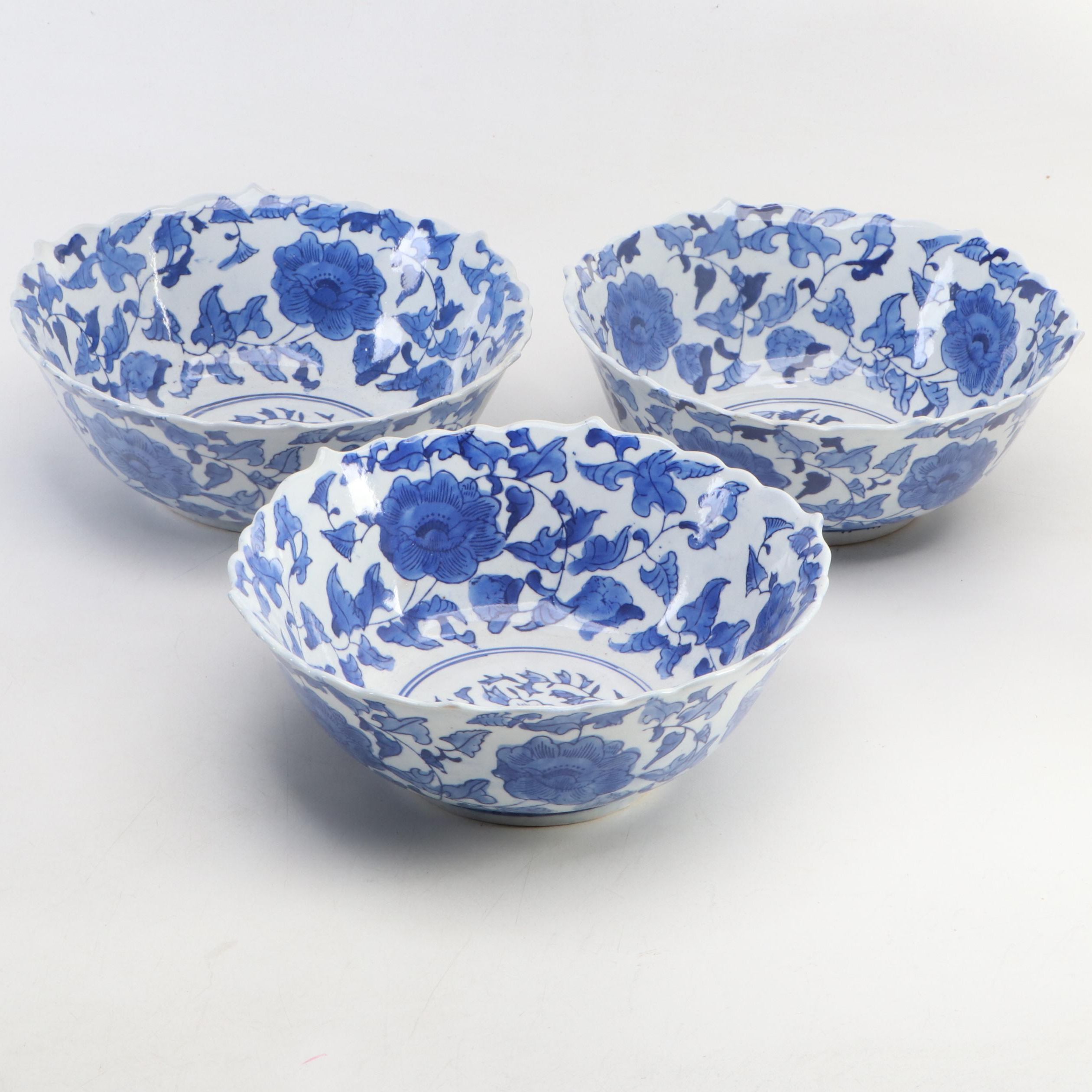 Chinese Hand-Painted Floral Motif Ceramic Serving Bowls