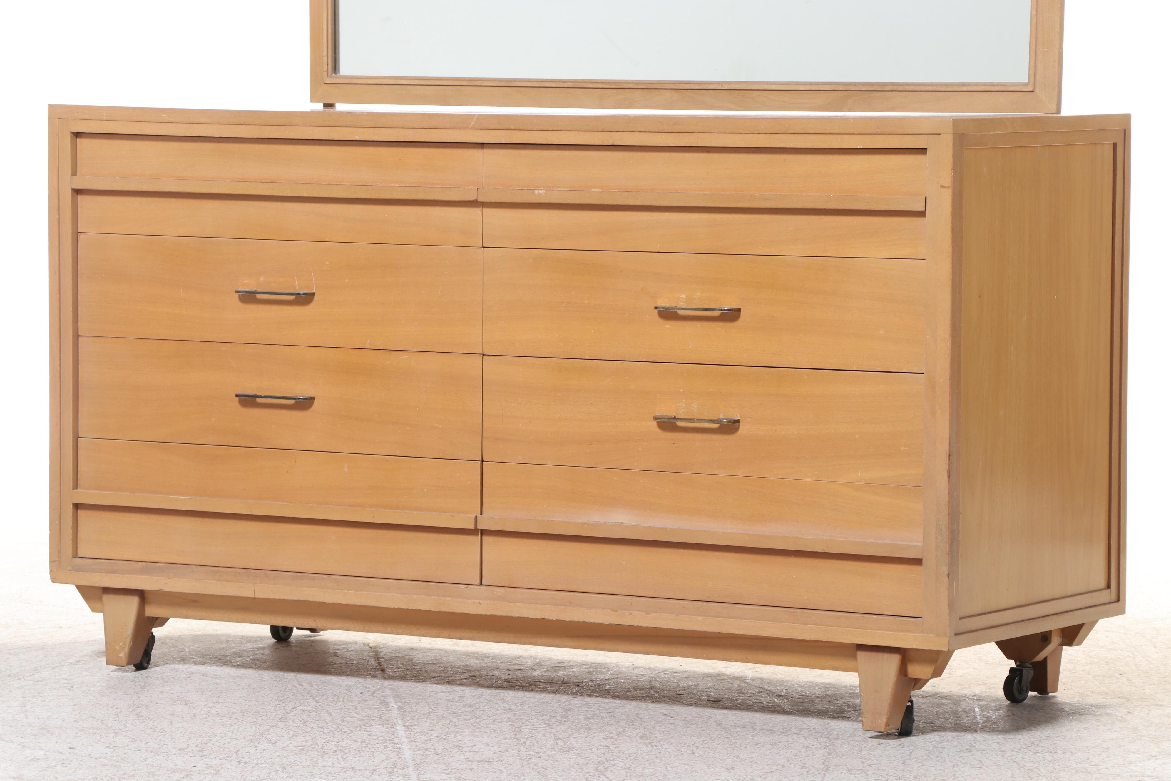 RWay Furniture Co. Mid Century Modern Bleached Mahogany Eight-Drawer Dresser