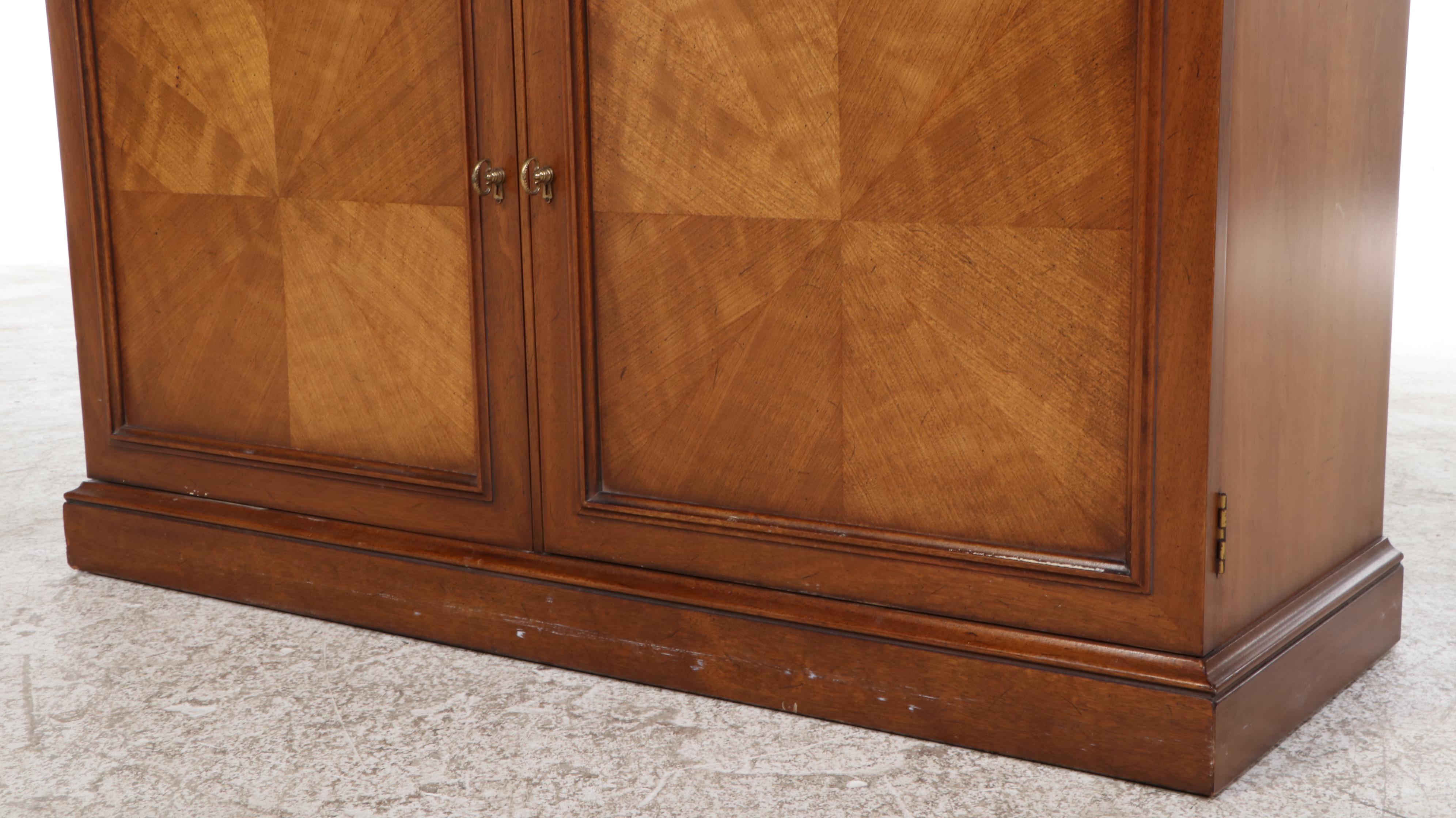 Georgian Style Wood and Glass China Cabinet, Late 20th Century