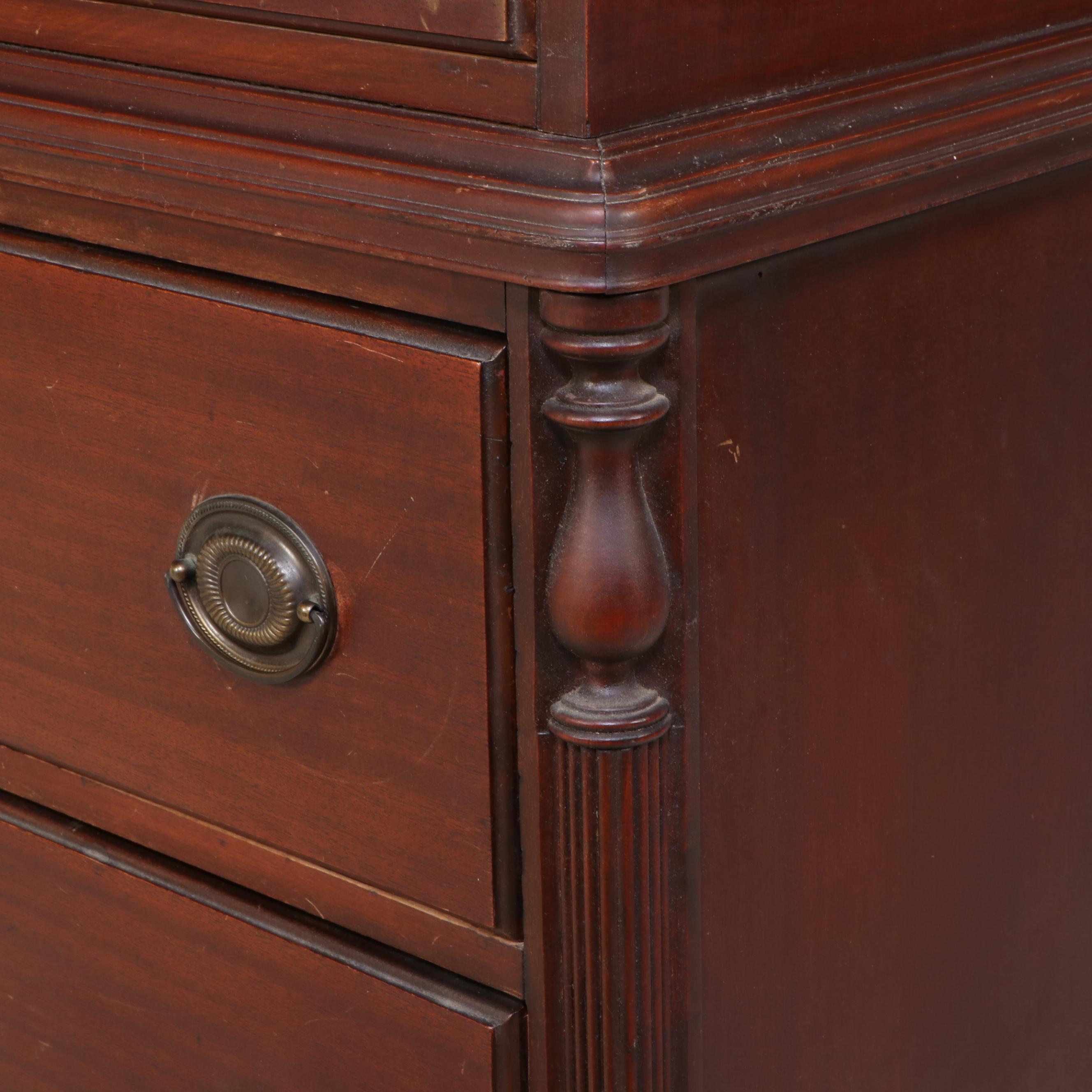 Thomasville Chair Co. Sheraton Style Mahogany Chest on Chest, 20th Century