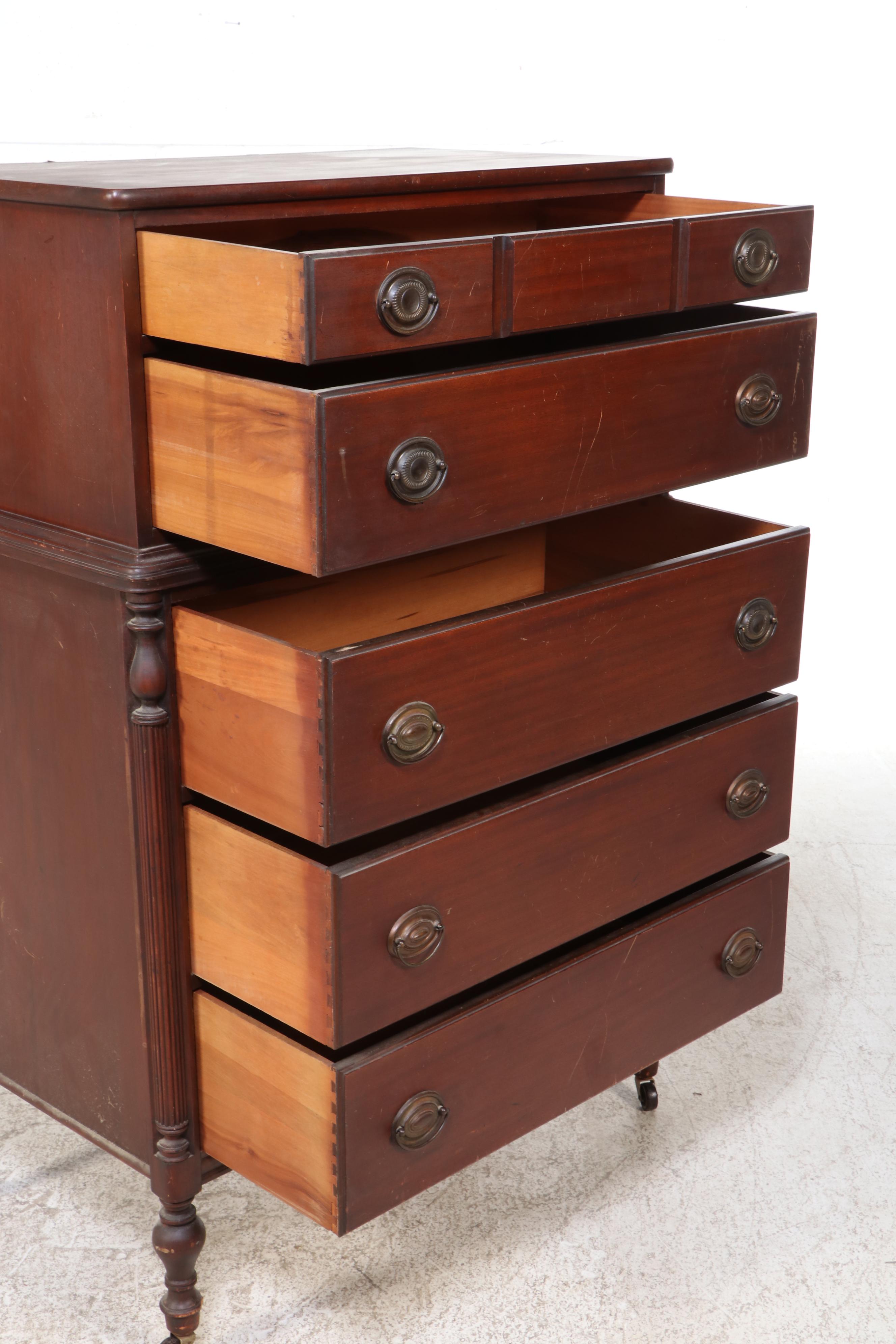 Thomasville Chair Co. Sheraton Style Mahogany Chest on Chest, 20th Century