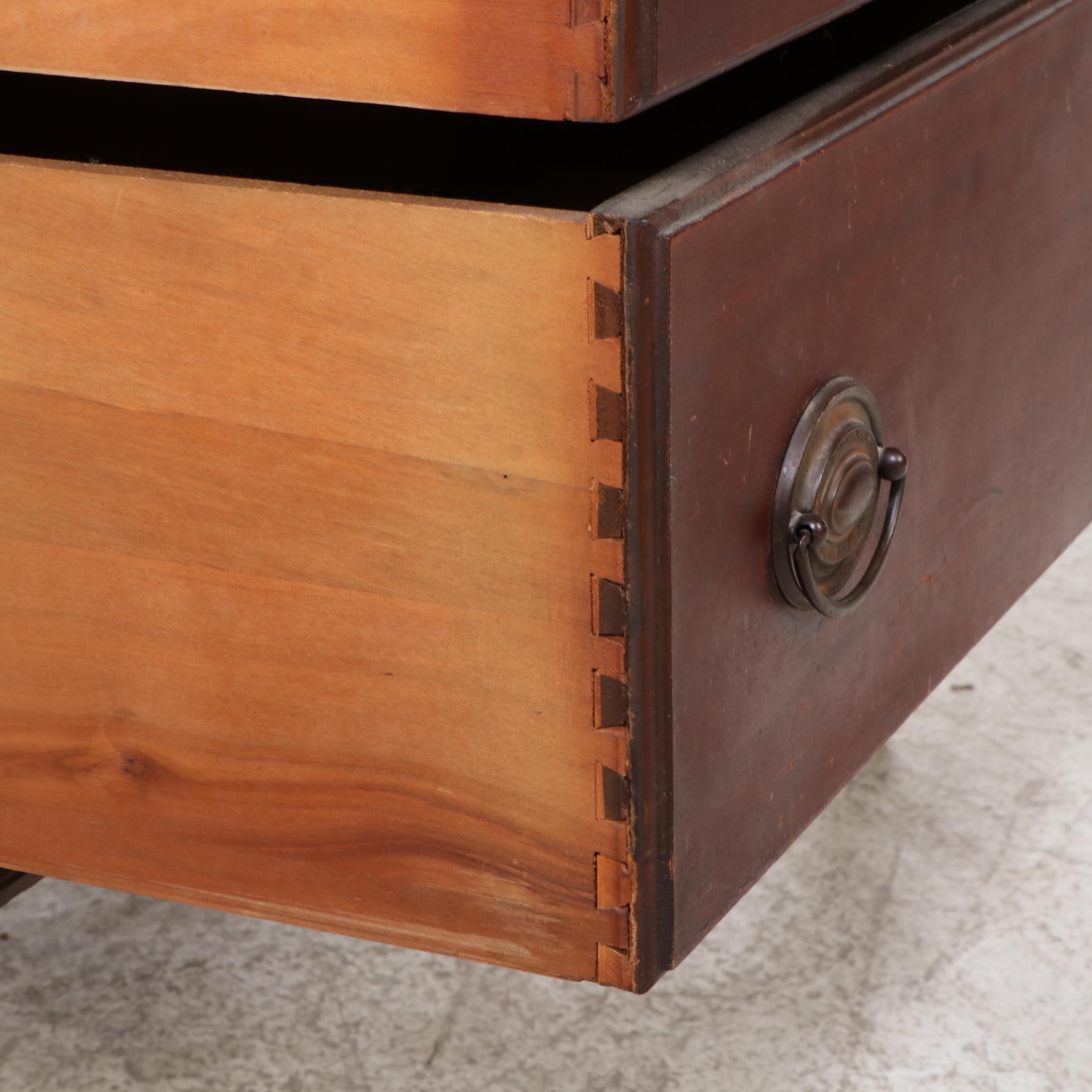 Thomasville Chair Co. Sheraton Style Mahogany Chest on Chest, 20th Century