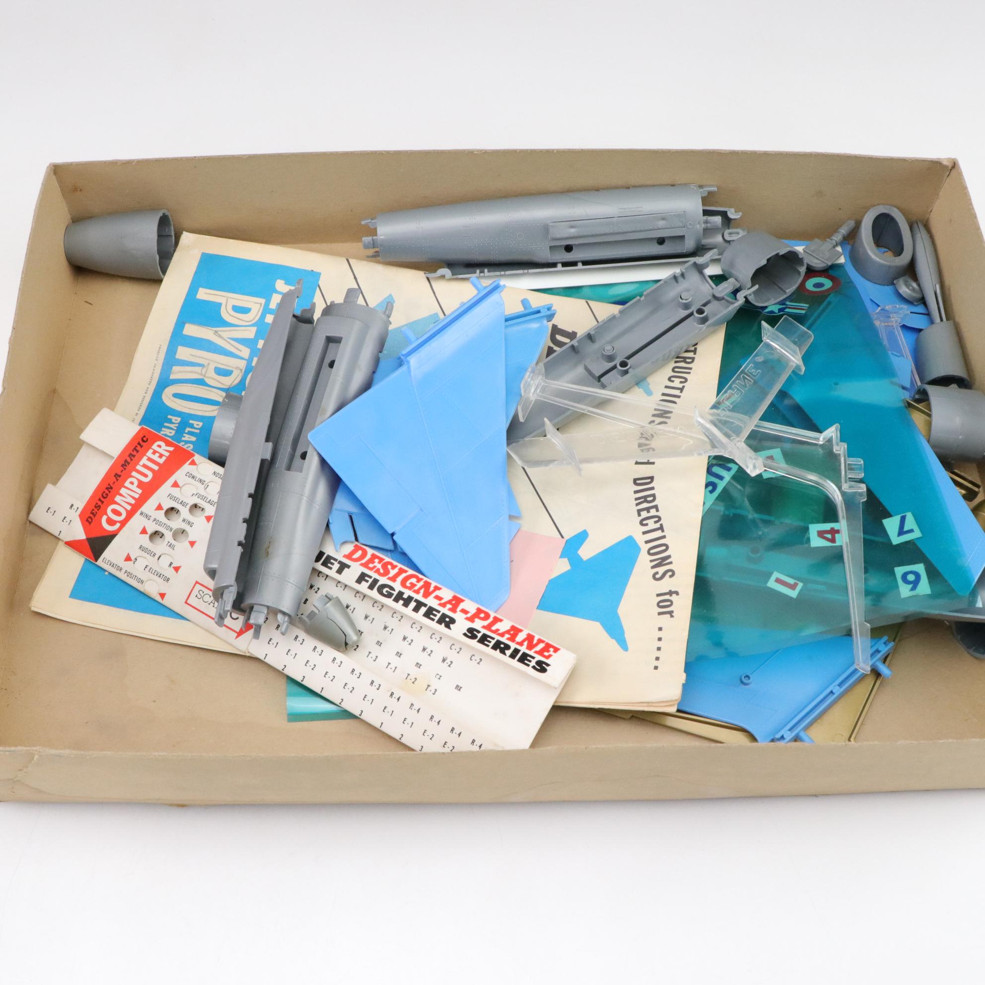 Pyro "Design-A-Plane" Jet Model Kit