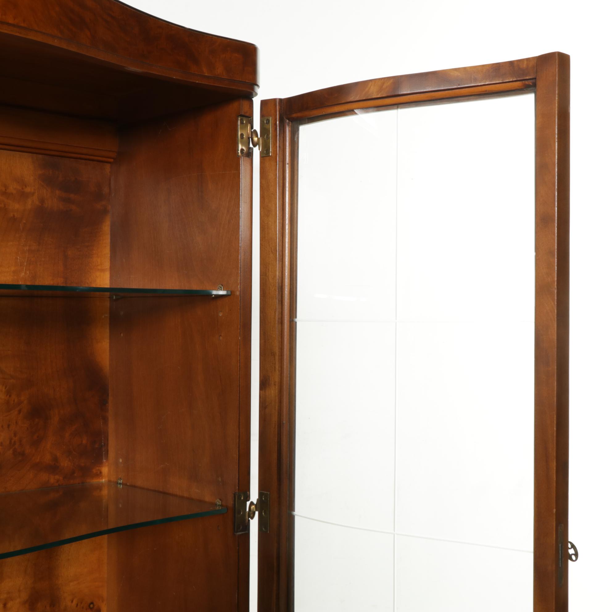 Saginaw Furniture Art Deco Mahogany China Cabinet, Early to Mid-20th Century