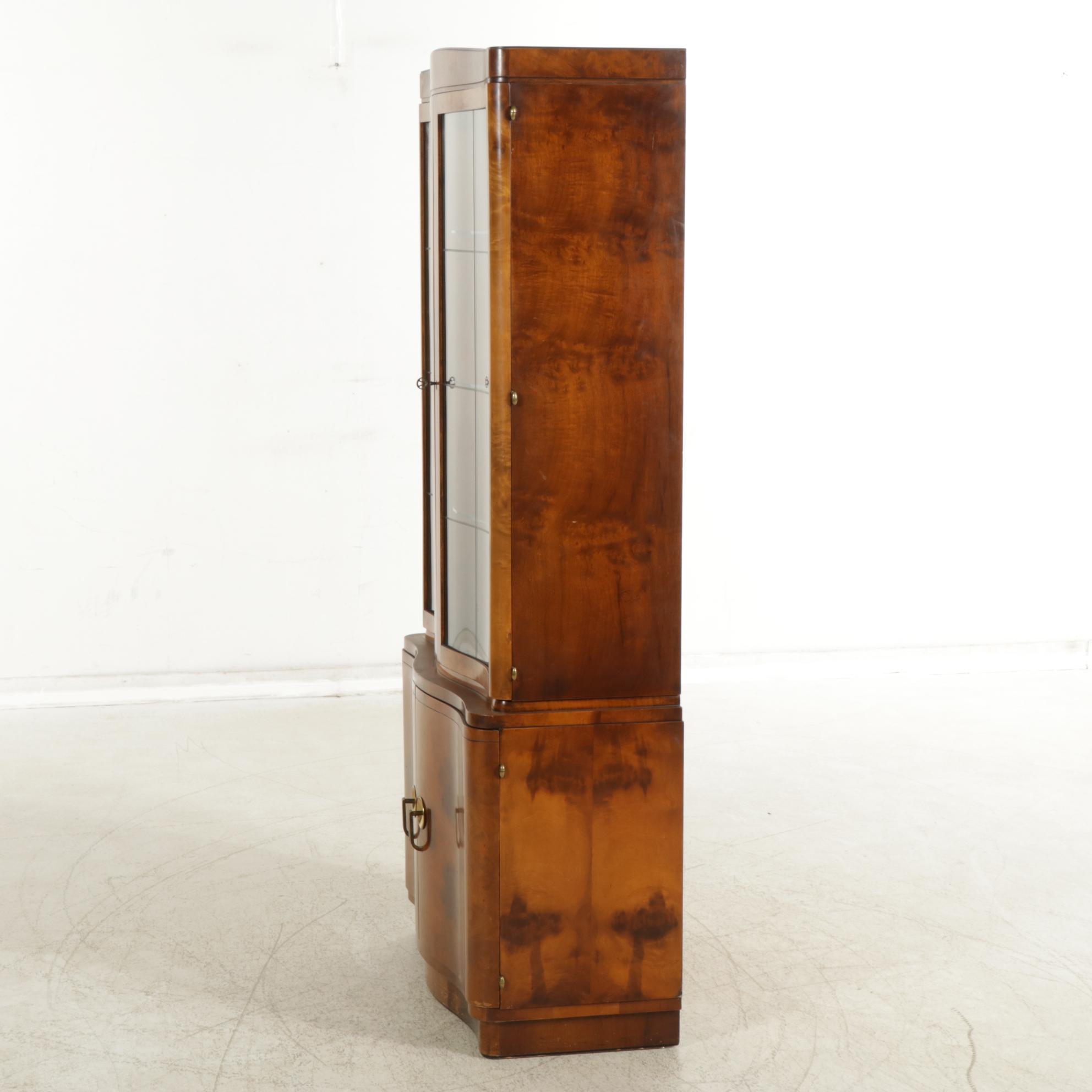 Saginaw Furniture Art Deco Mahogany China Cabinet, Early to Mid-20th Century