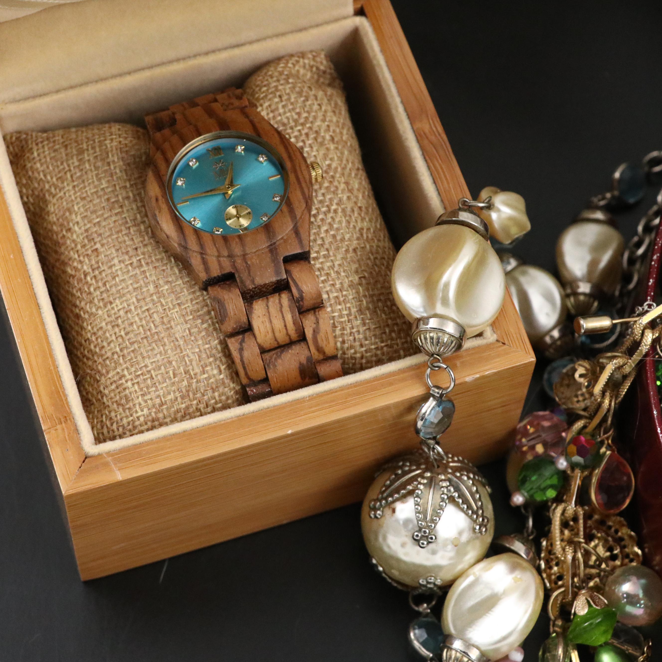 Uncommon Discoveries: Jewelry Collection