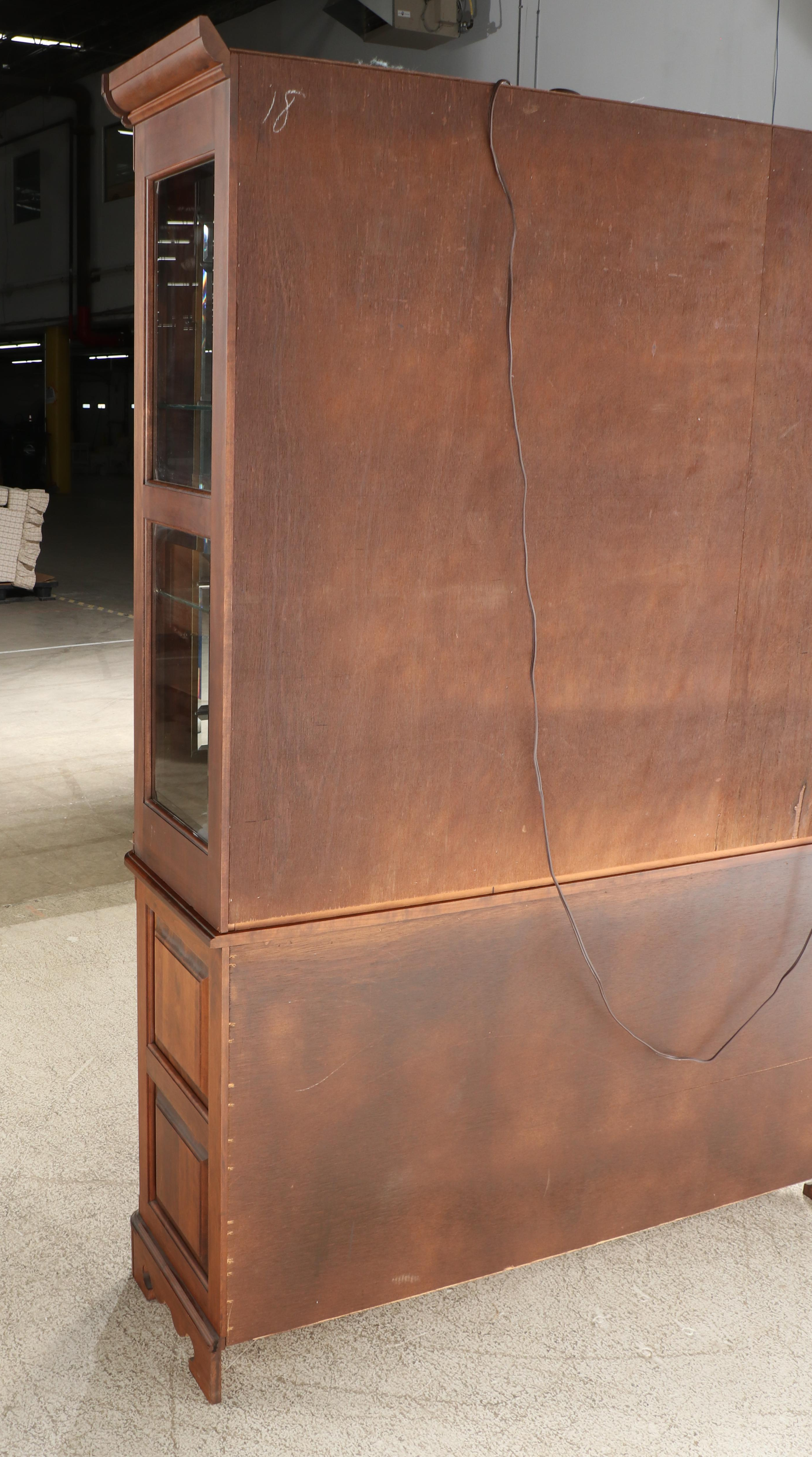 Richardson Brothers Company Georgian Style Breakfront China Cabinet