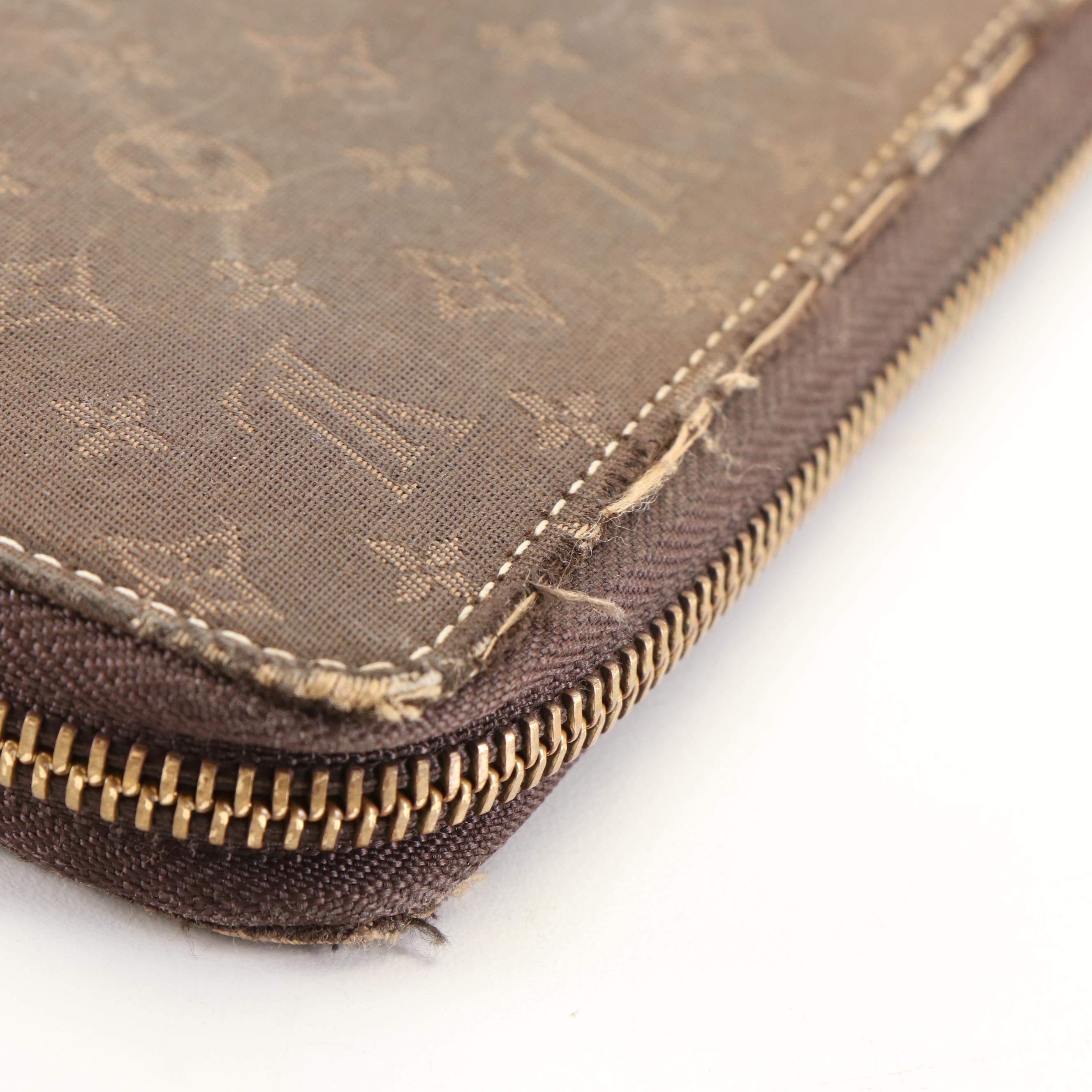 Louis Vuitton Zip-Around Wallet in Monogram Canvas