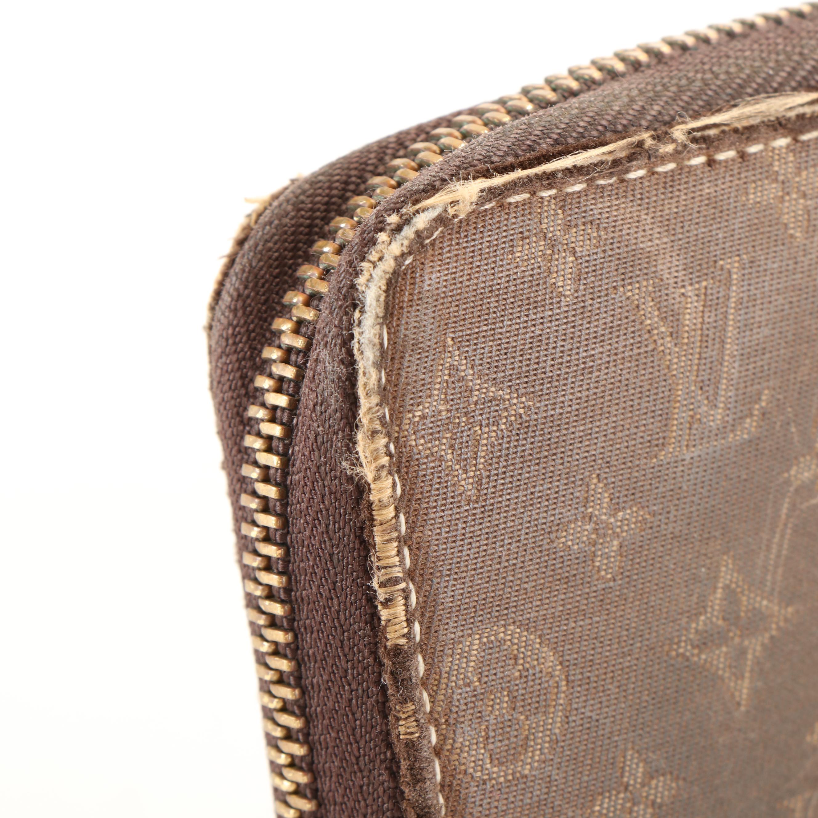 Louis Vuitton Zip-Around Wallet in Monogram Canvas