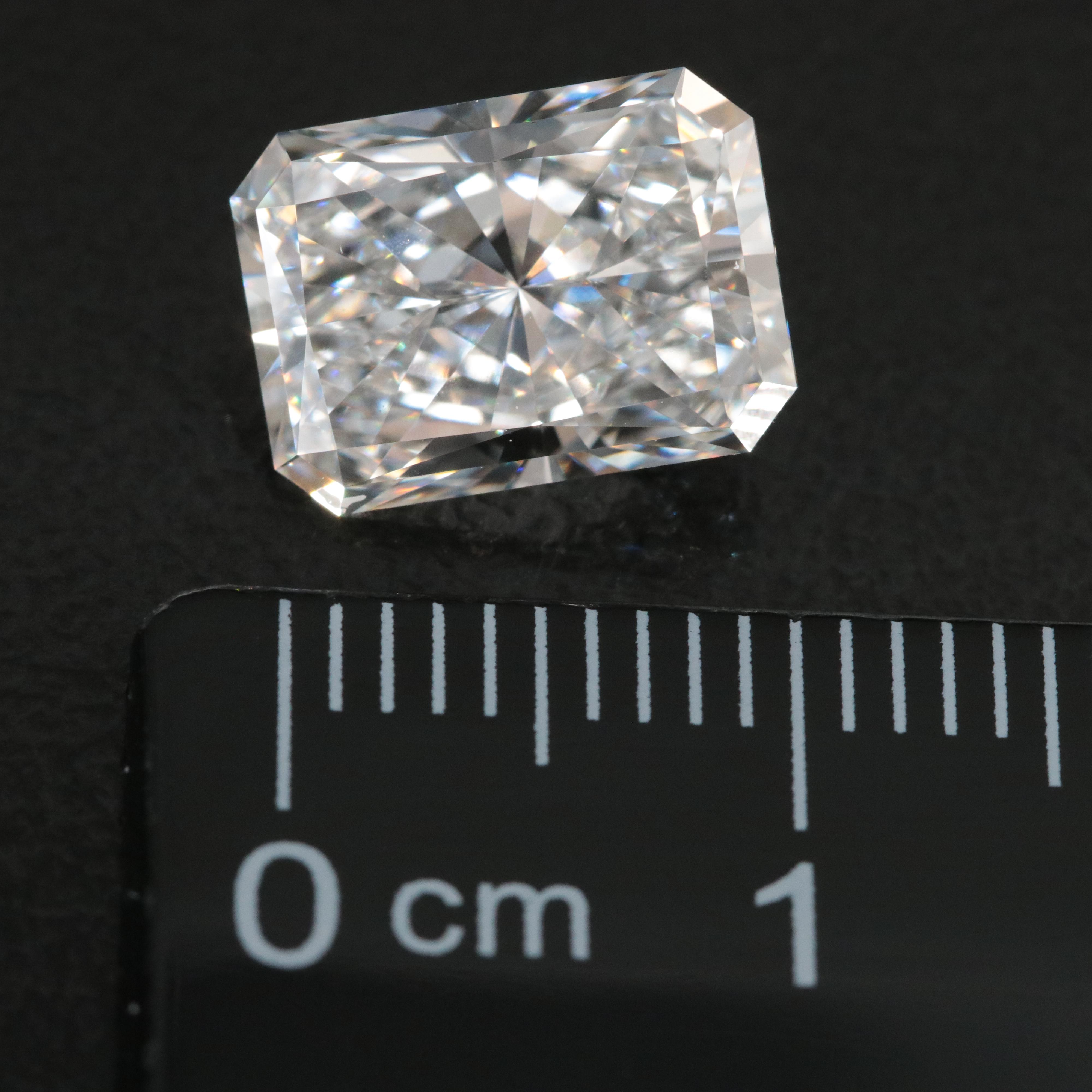 Loose 3.49 CT Lab Grown Diamond with IGI Report