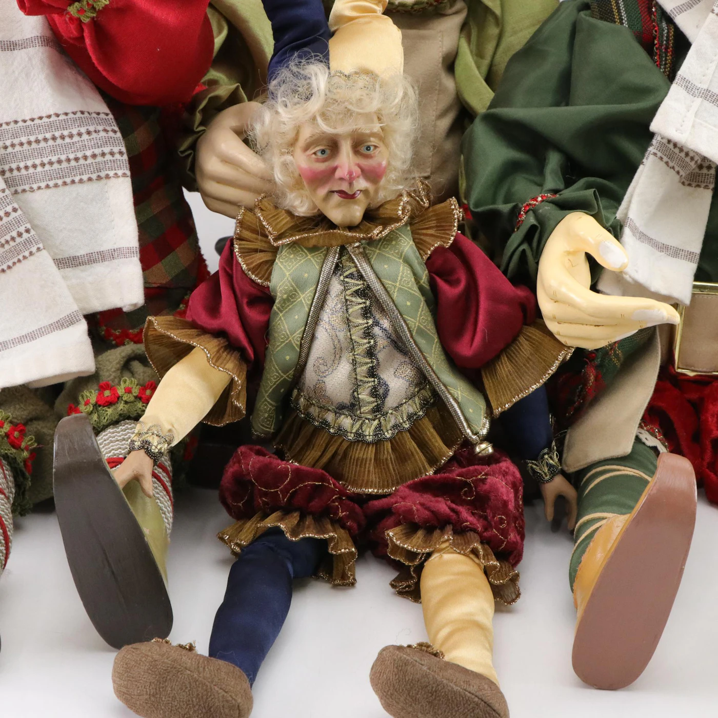 Hand-Crafted Christmas Elf Dolls by Mark Roberts | EBTH