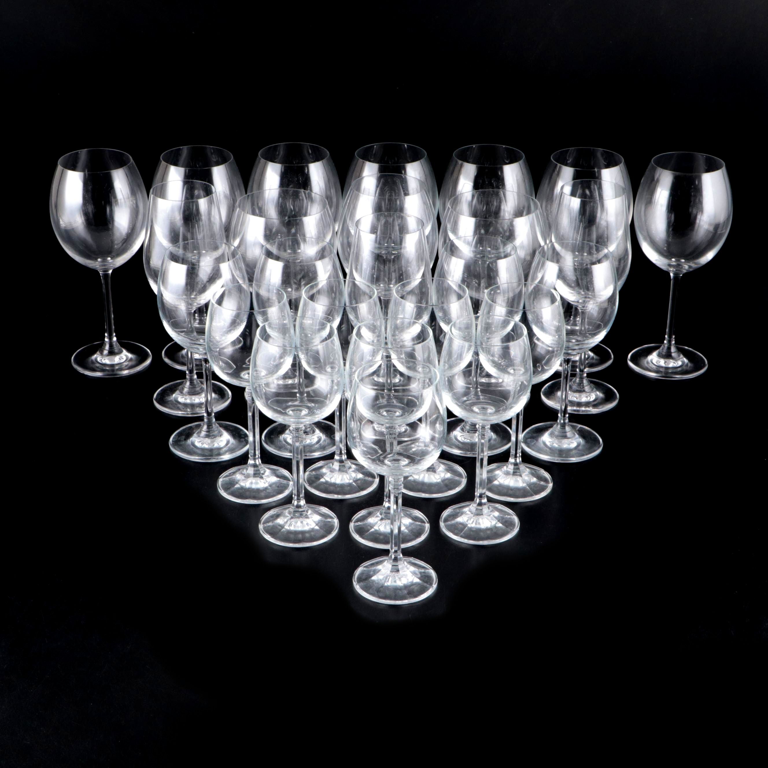 Clear Glass Red and White Wine Glasses