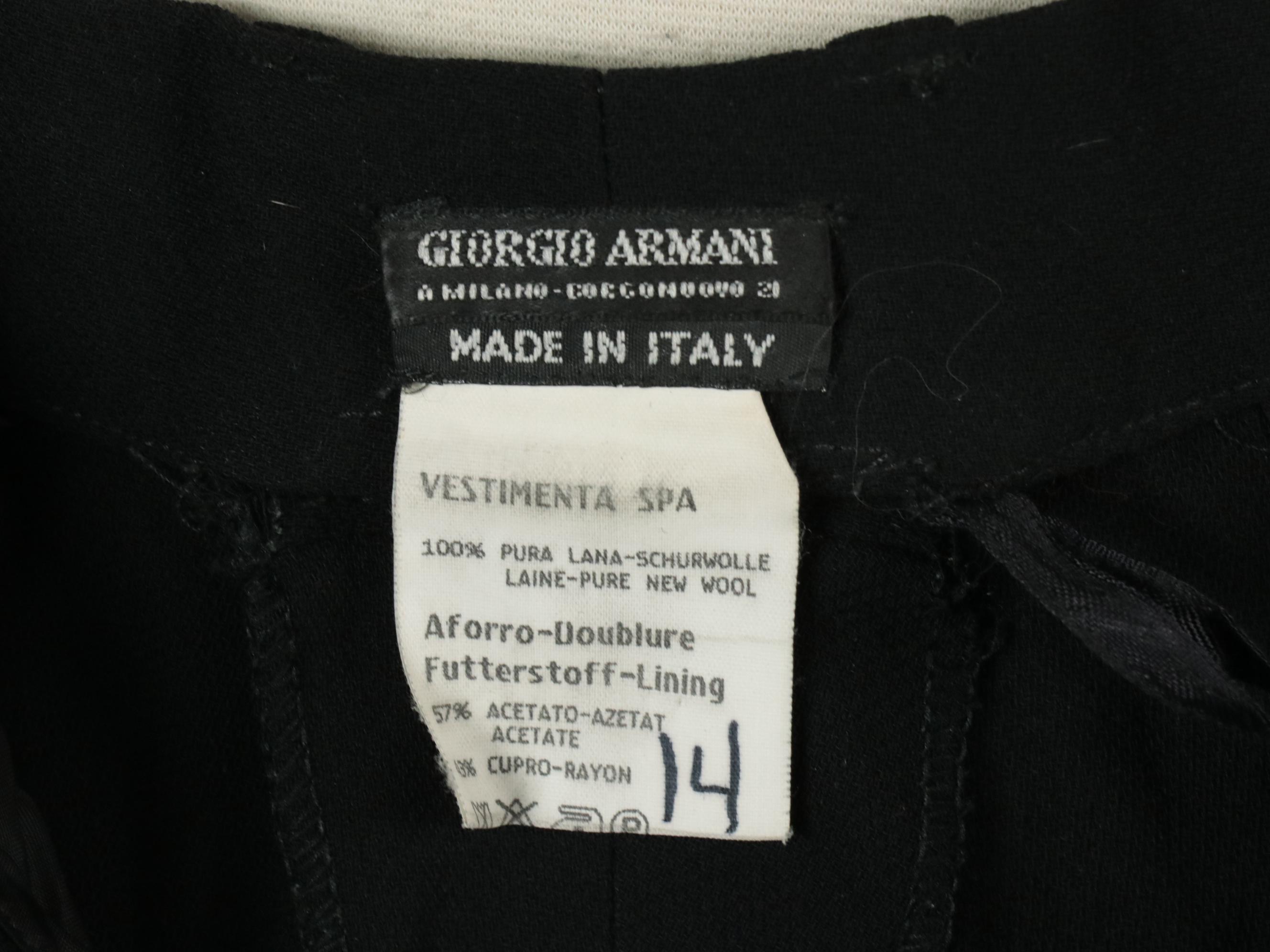 Vintage Oscar de la Renta, Giorgio Armani & More Featured in a Capsule Wardrobe