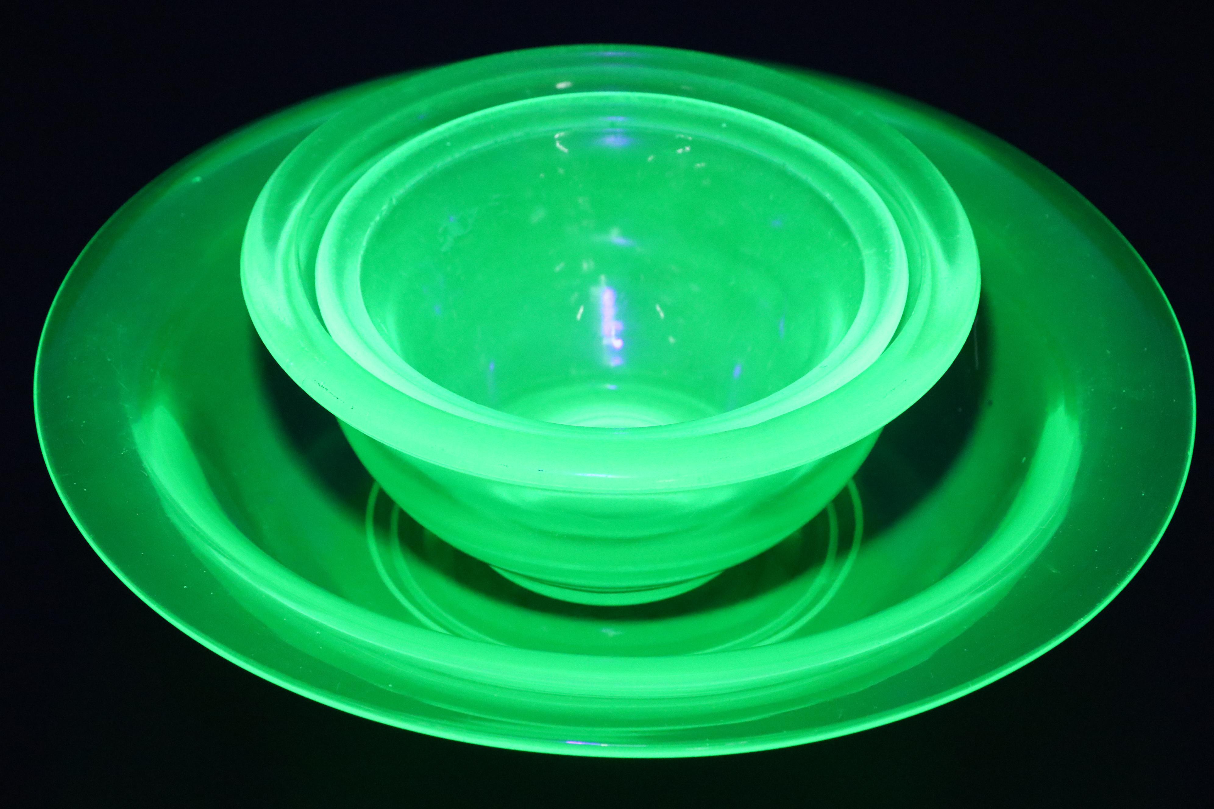 Jeannette Glass Hex Optic Ice Bucket with Other Cooling Tube and Tableware