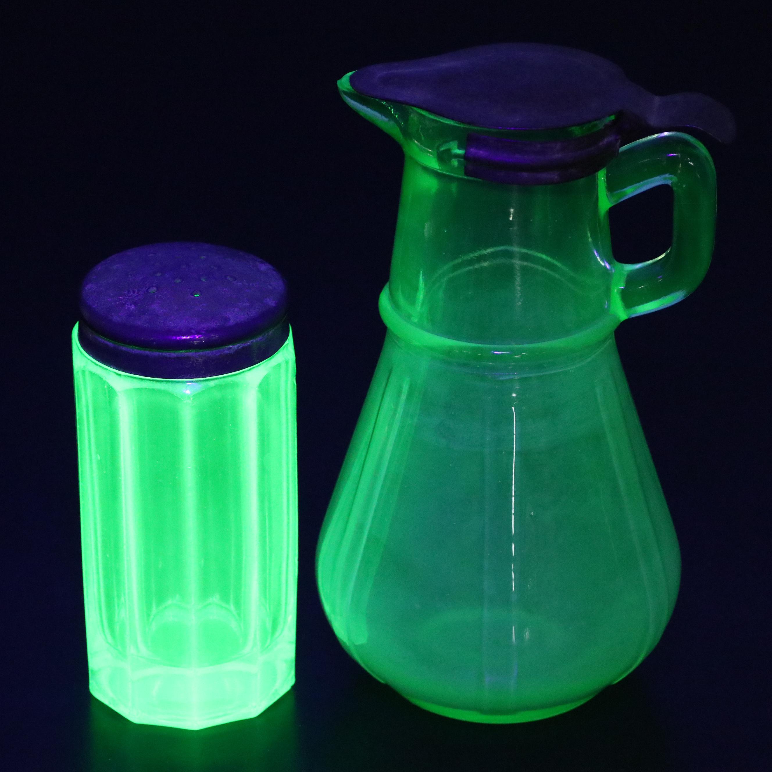 Jeannette Glass Hex Optic Ice Bucket with Other Cooling Tube and Tableware