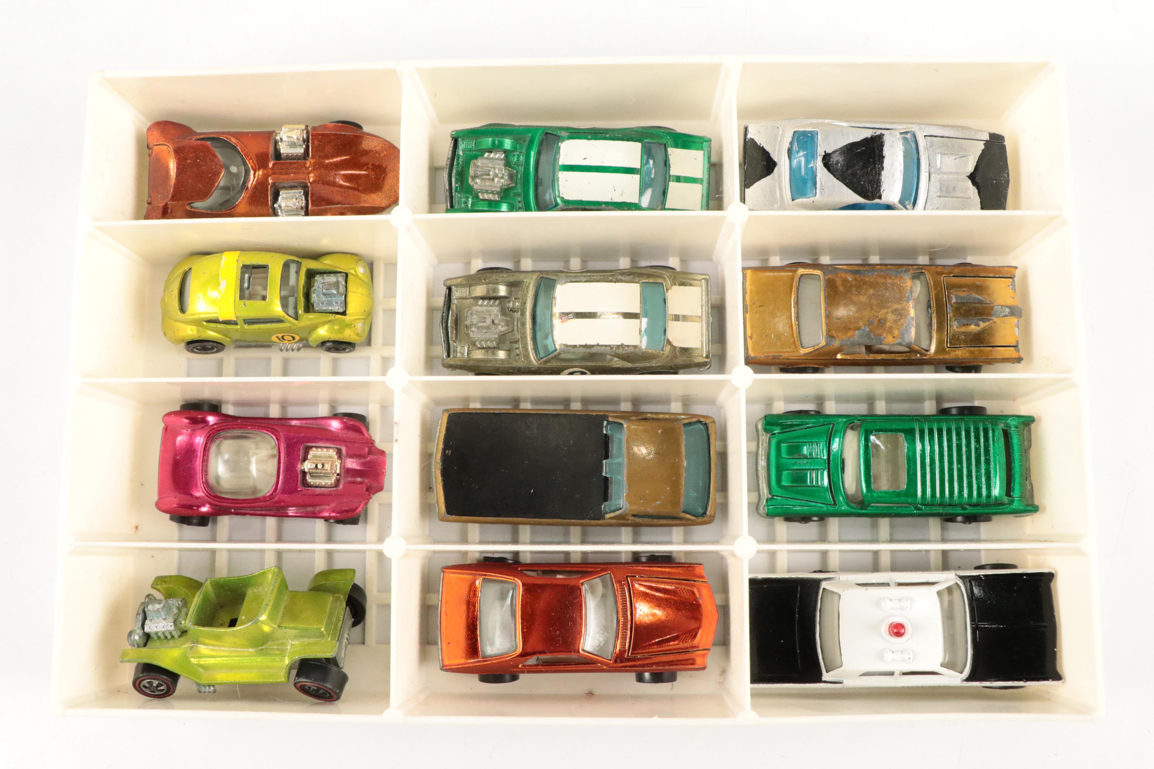 Mattel Hot Wheels Toy Cars with Badges, Case and Price Guide Book