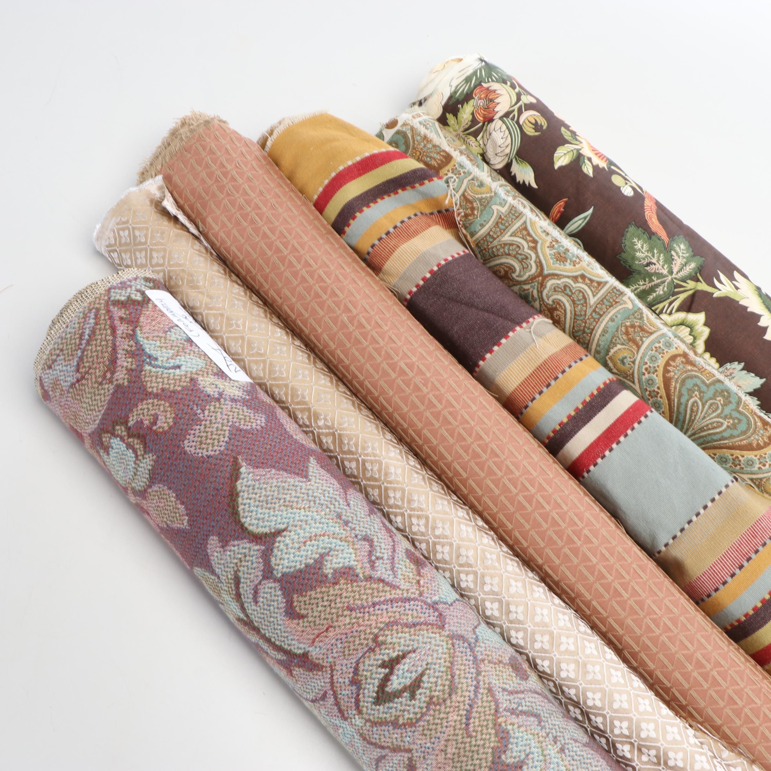 Braemore Print, with Jacquard Weave, Chintz and Other Upholstery Partial Bolts