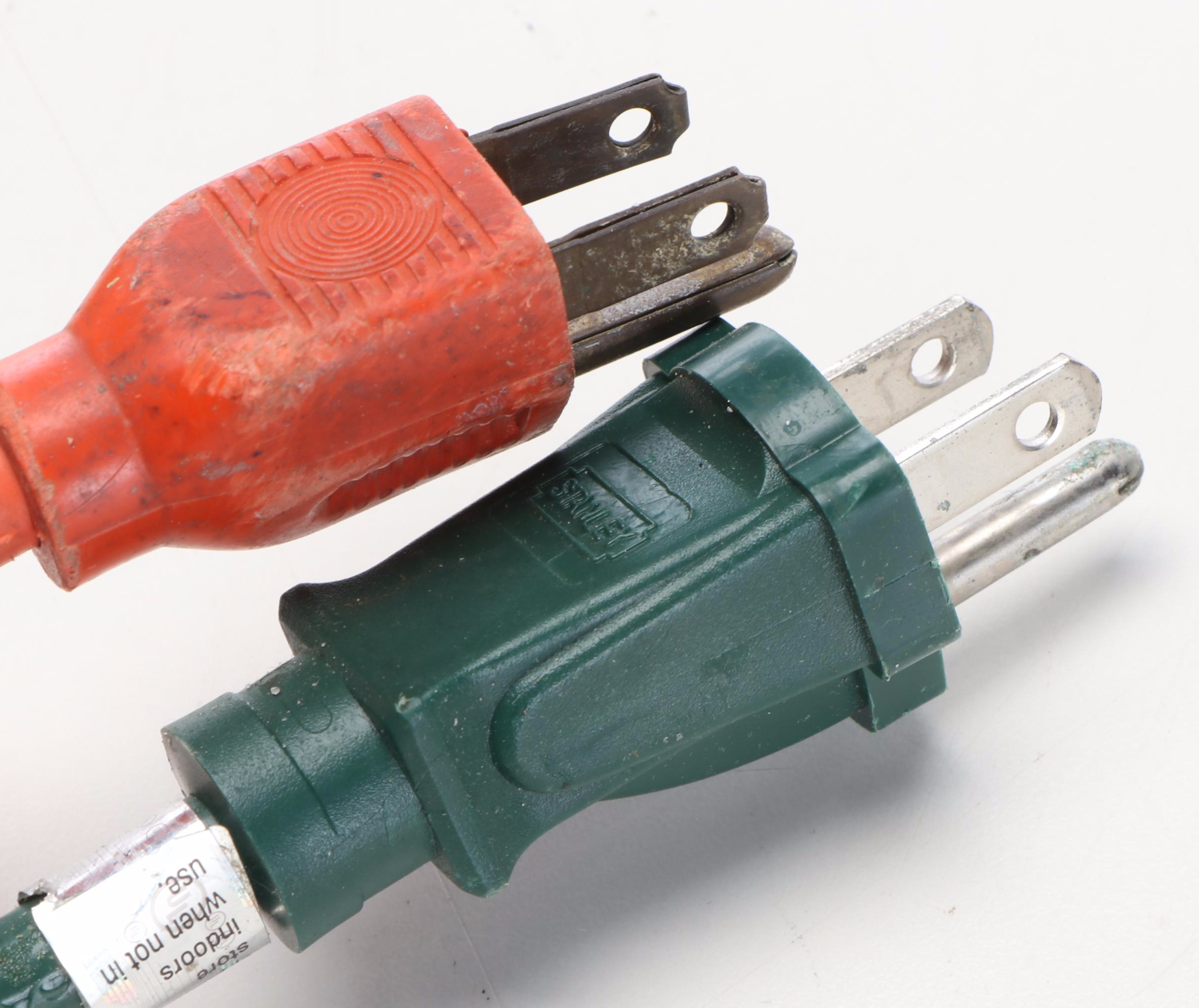 Skil Sand Cat Hand Sander with Makita Drill, Extension Cords and Hand Tools