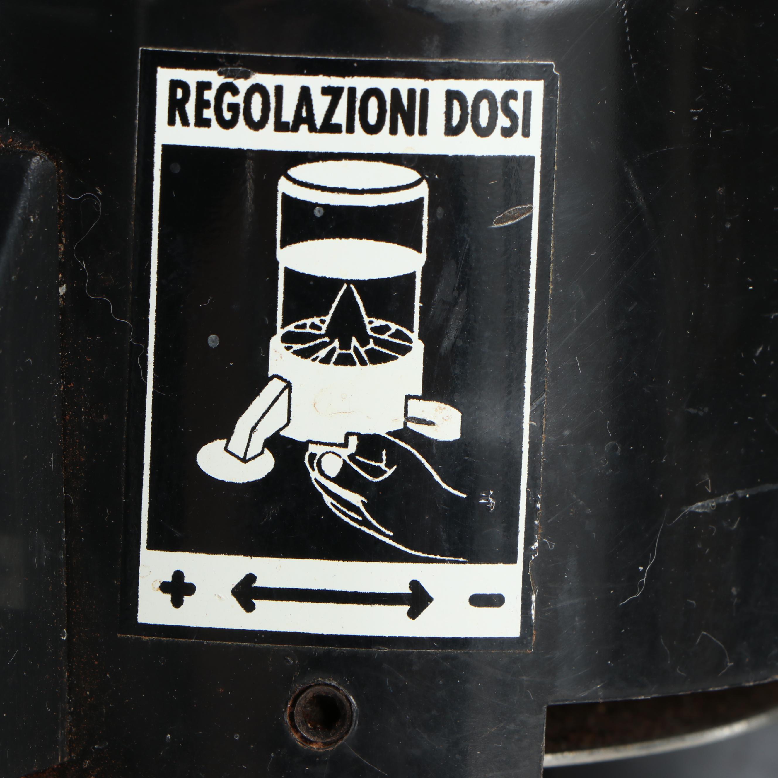 Oster Blender with Italian Coffee Grinder