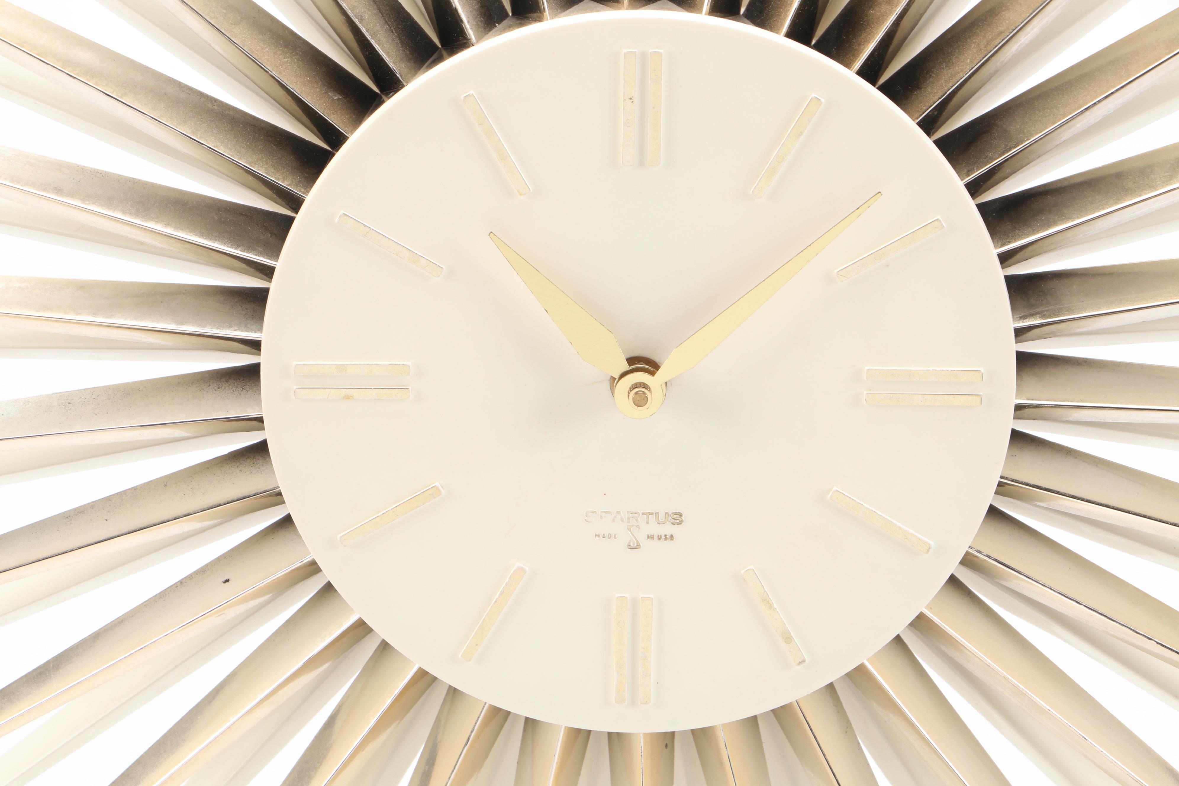 Spartus Sunburst Plastic Wall Clock, Mid Century Modern