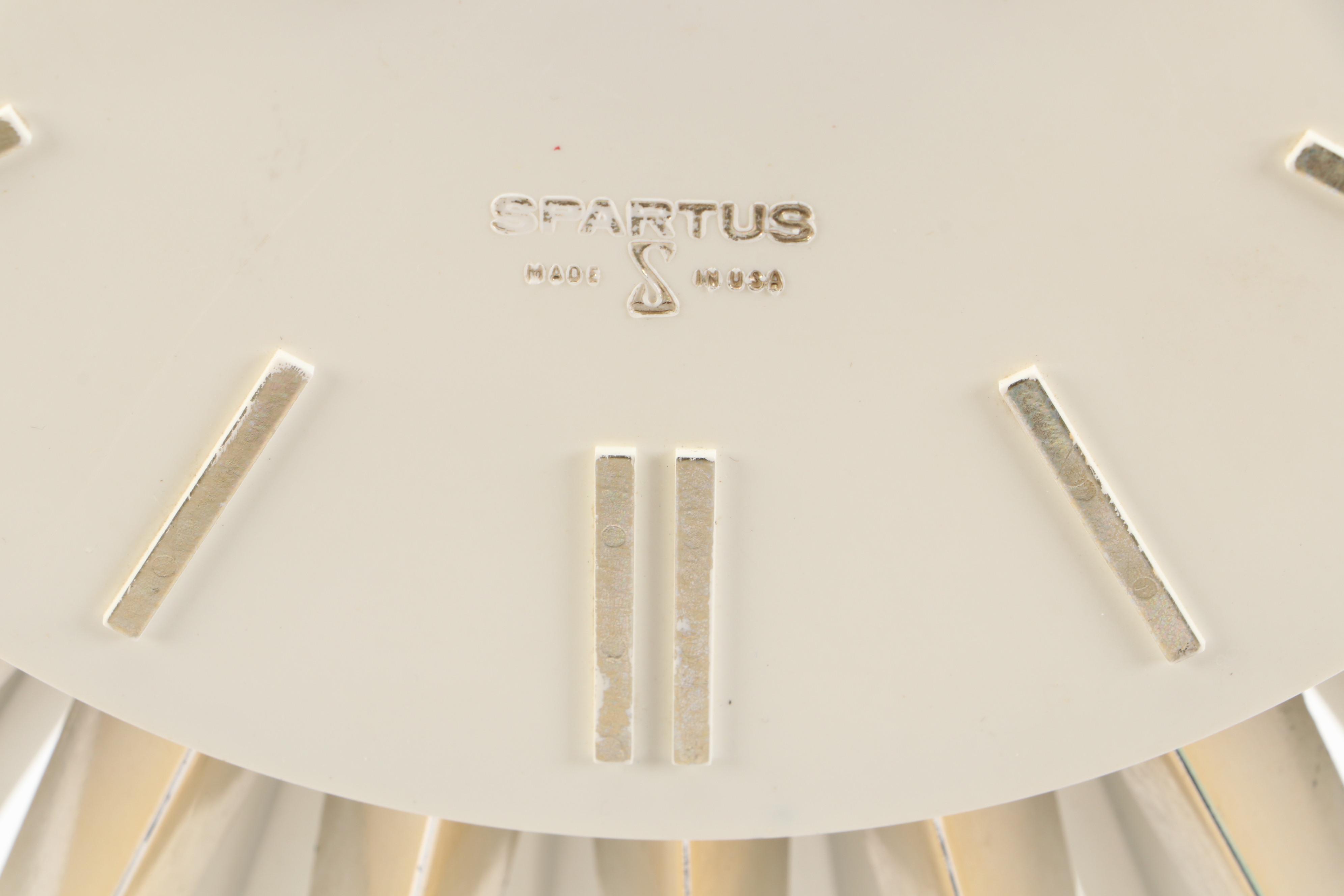 Spartus Sunburst Plastic Wall Clock, Mid Century Modern