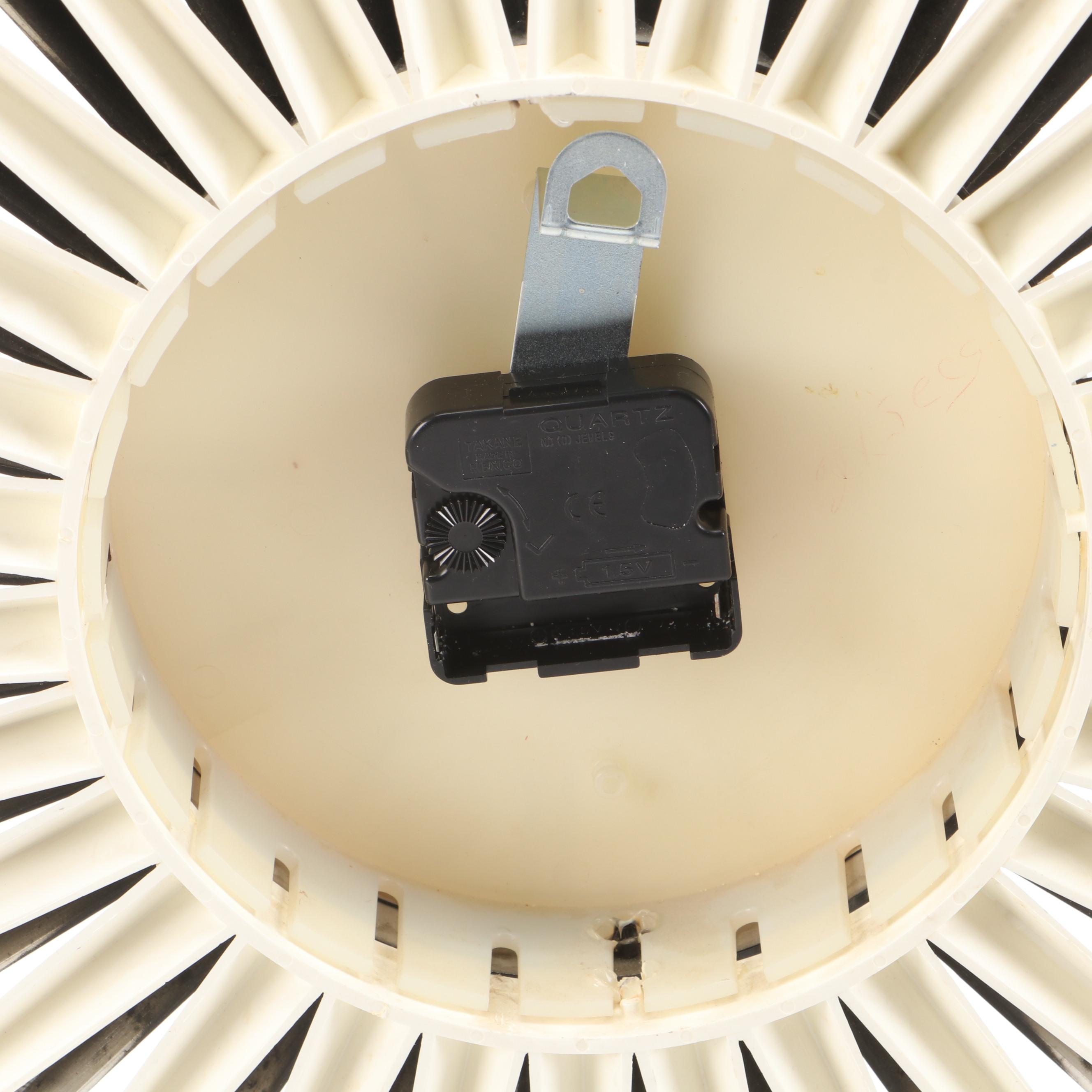 Spartus Sunburst Plastic Wall Clock, Mid Century Modern