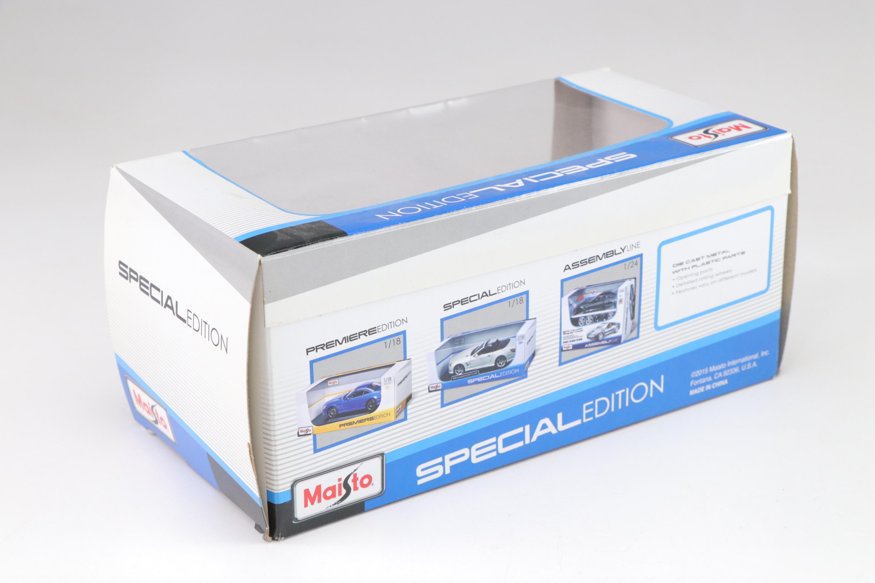 ERTL "American Muscle" 1961 Chevrolet Corvette and Other Diecast Cars