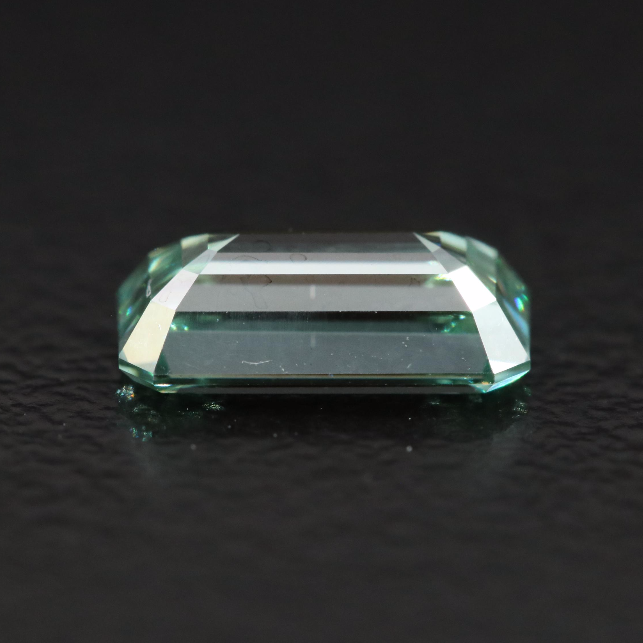 Loose 1.07 CT Lab Grown Fancy Green Diamond