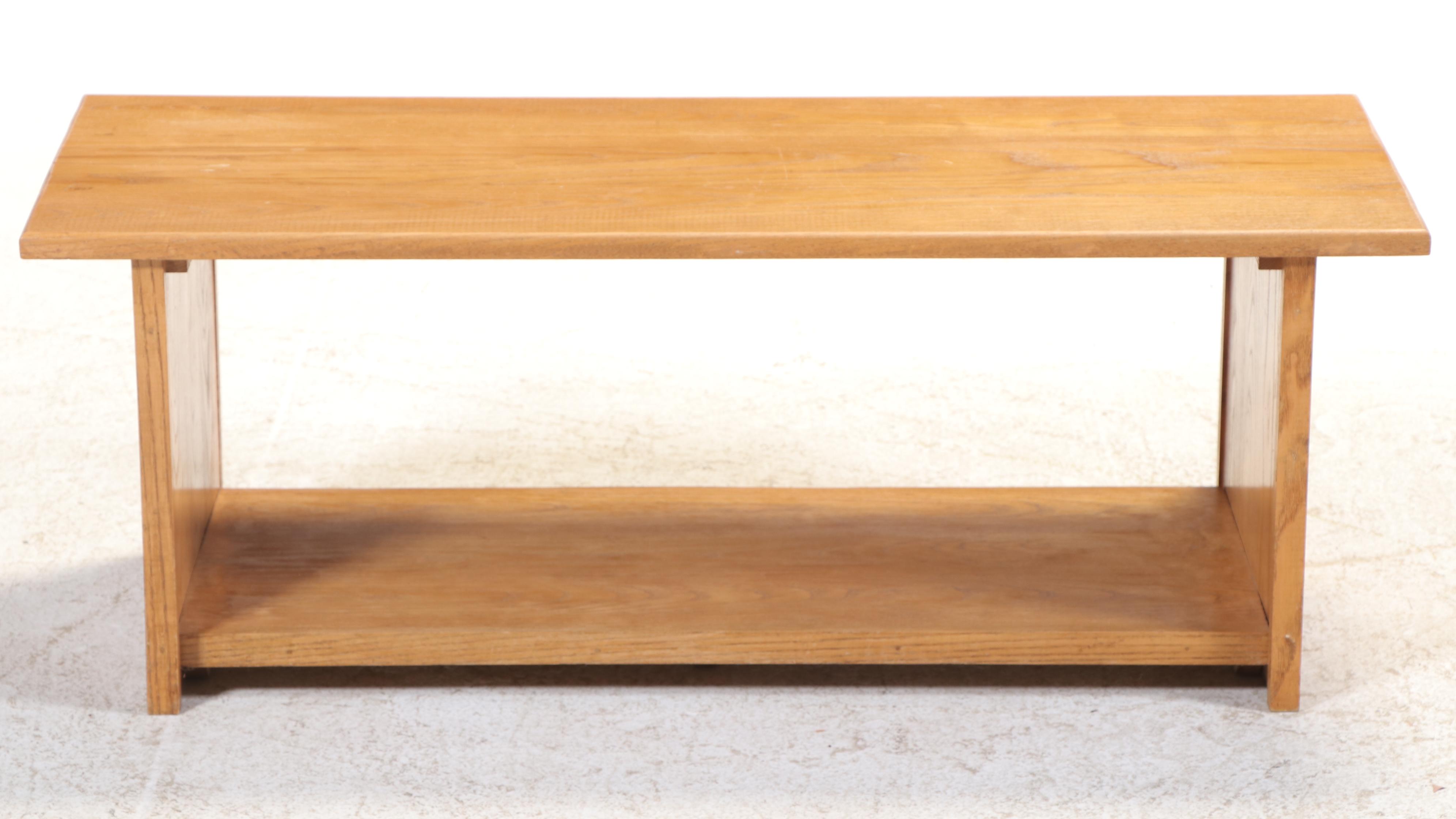 Arts and Crafts Style Oak Coffee Table, Late 20th Century