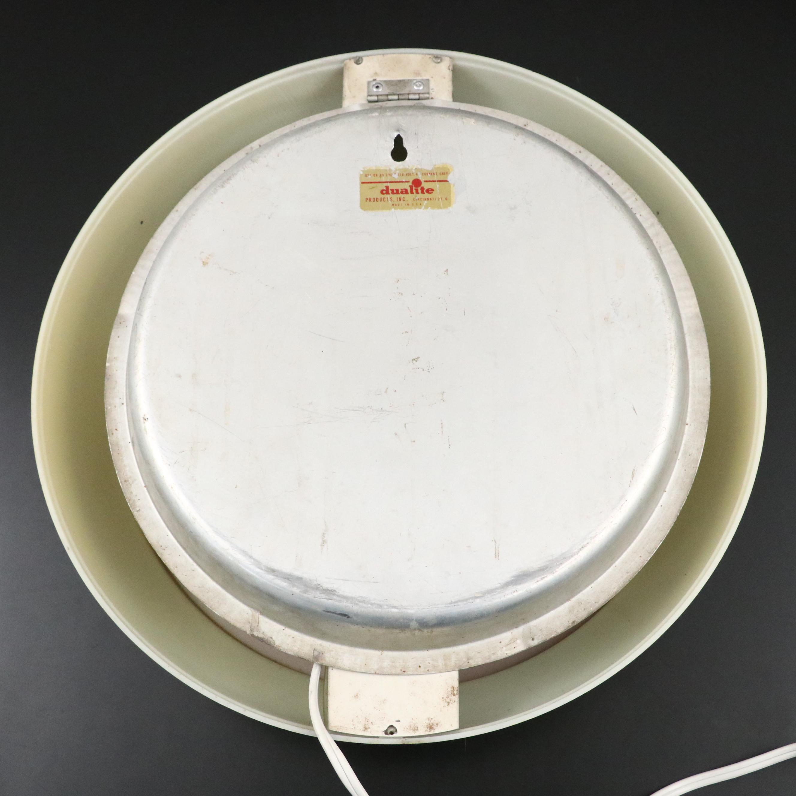 Cedar Hill Farms "Fresh Homogenized Milk" Illuminated Advertising Clock