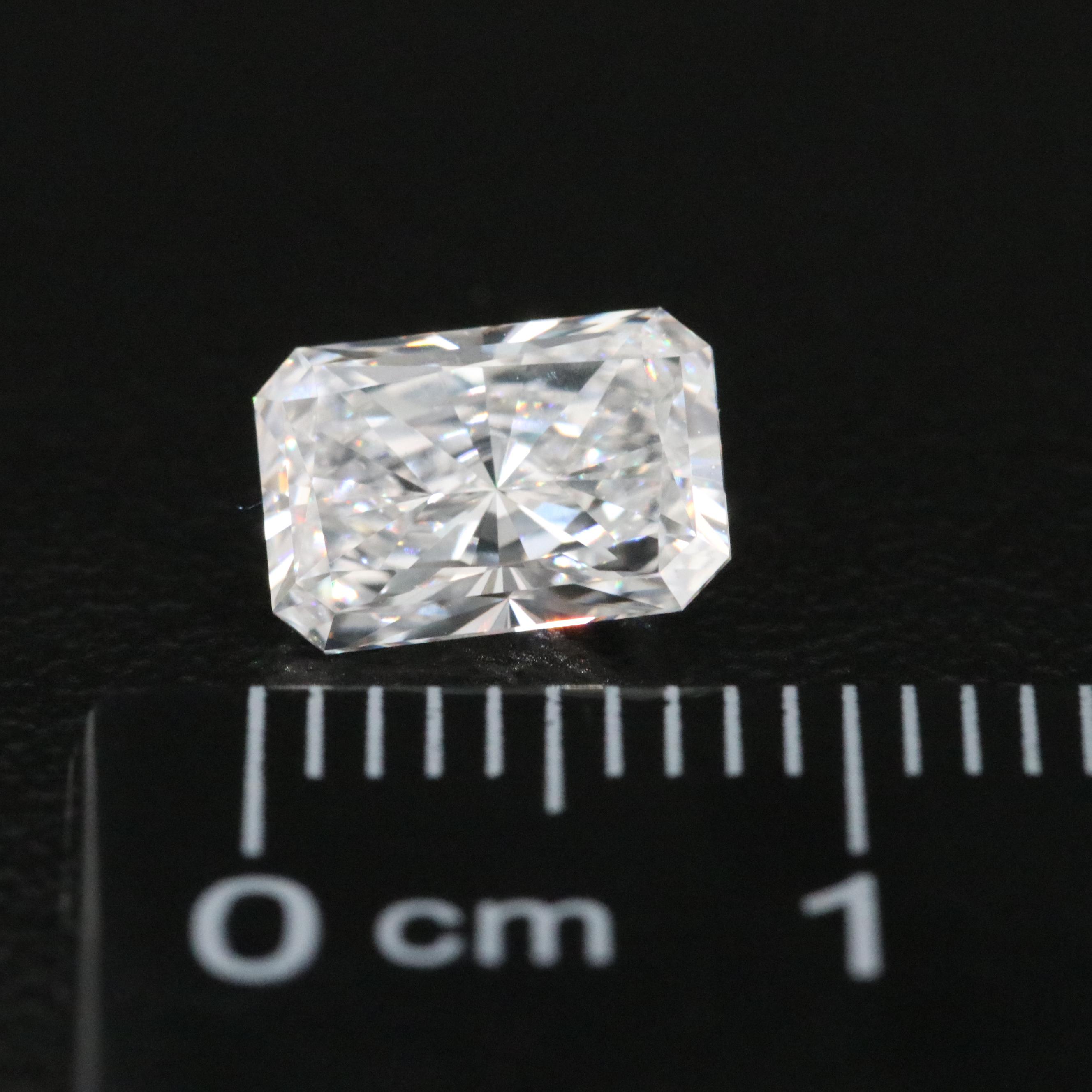Loose 1.37 CT Lab Grown Diamond with IGI Report