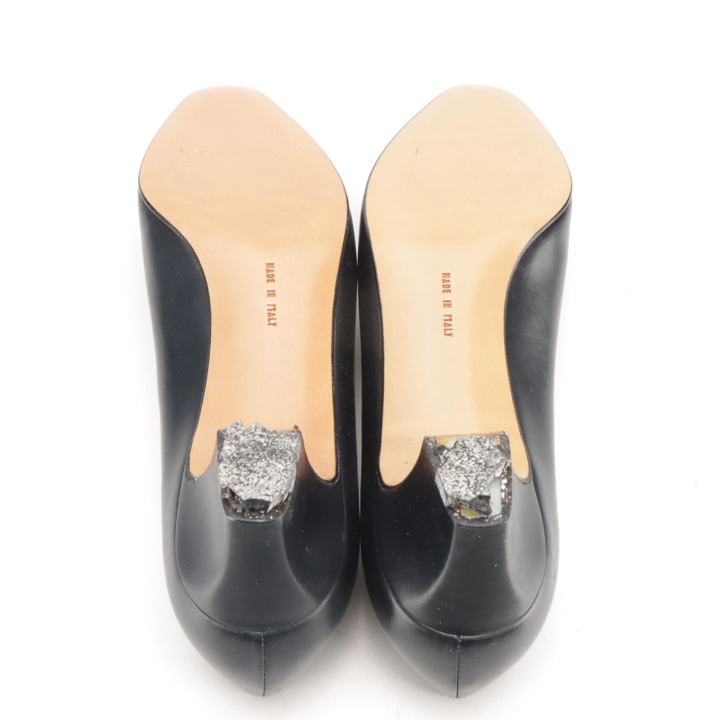 Salvatore Ferragamo Vintage Navarra Gancini Block Heels in Navy Leather W/ Box