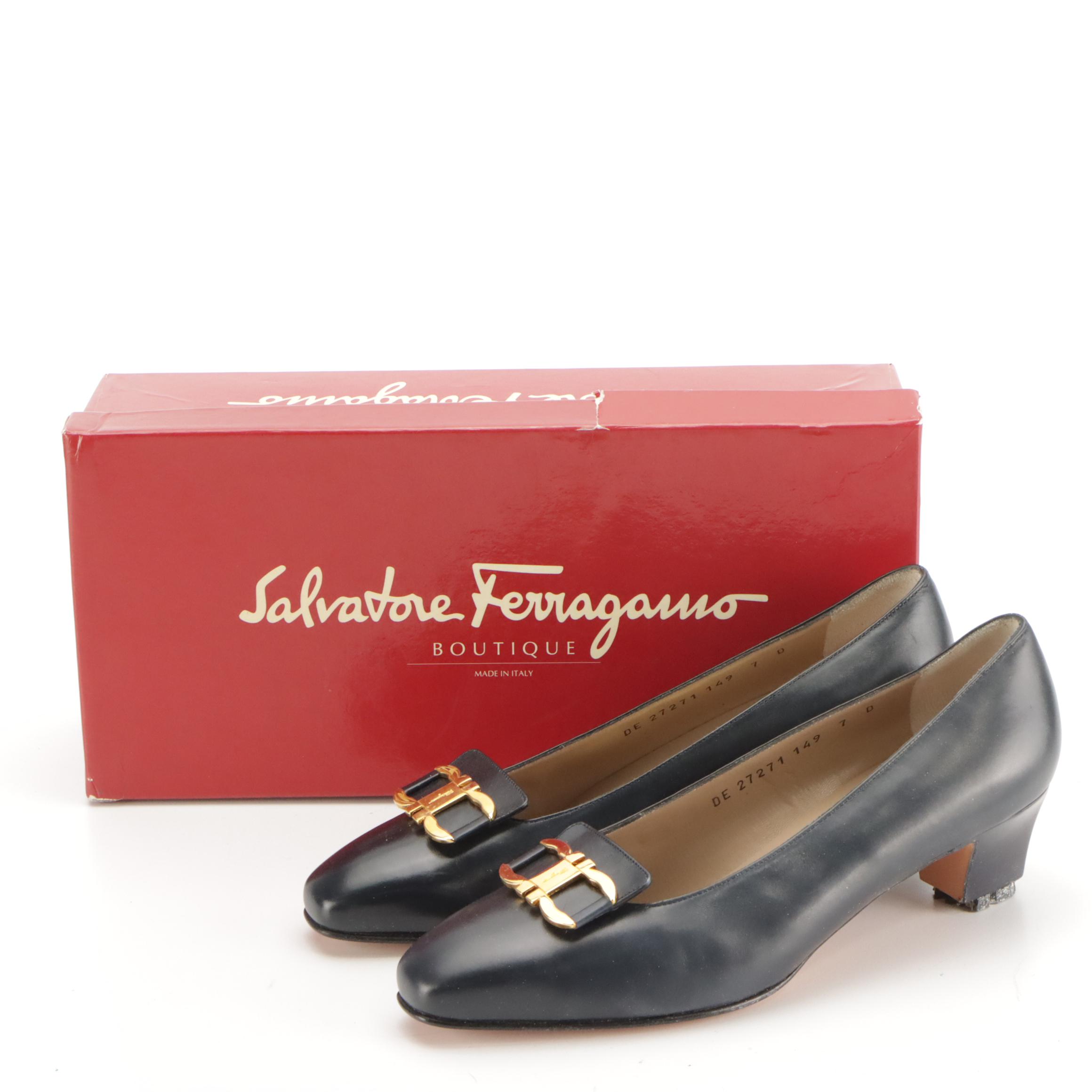 Salvatore Ferragamo Vintage Navarra Gancini Block Heels in Navy Leather W/ Box