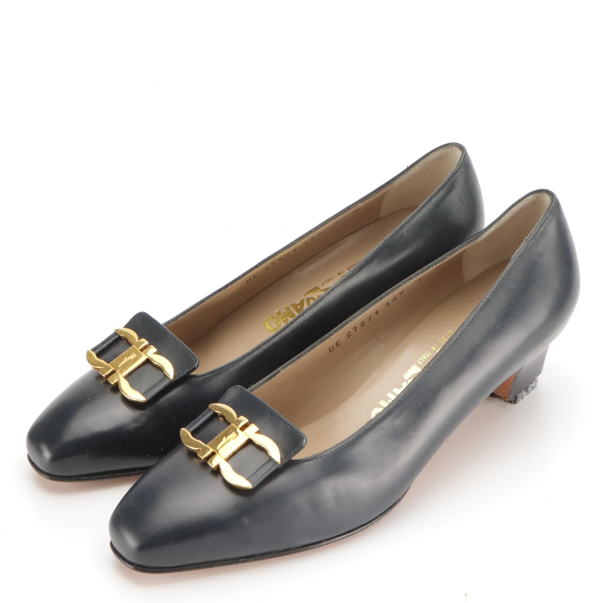 Salvatore Ferragamo Vintage Navarra Gancini Block Heels in Navy Leather W/ Box
