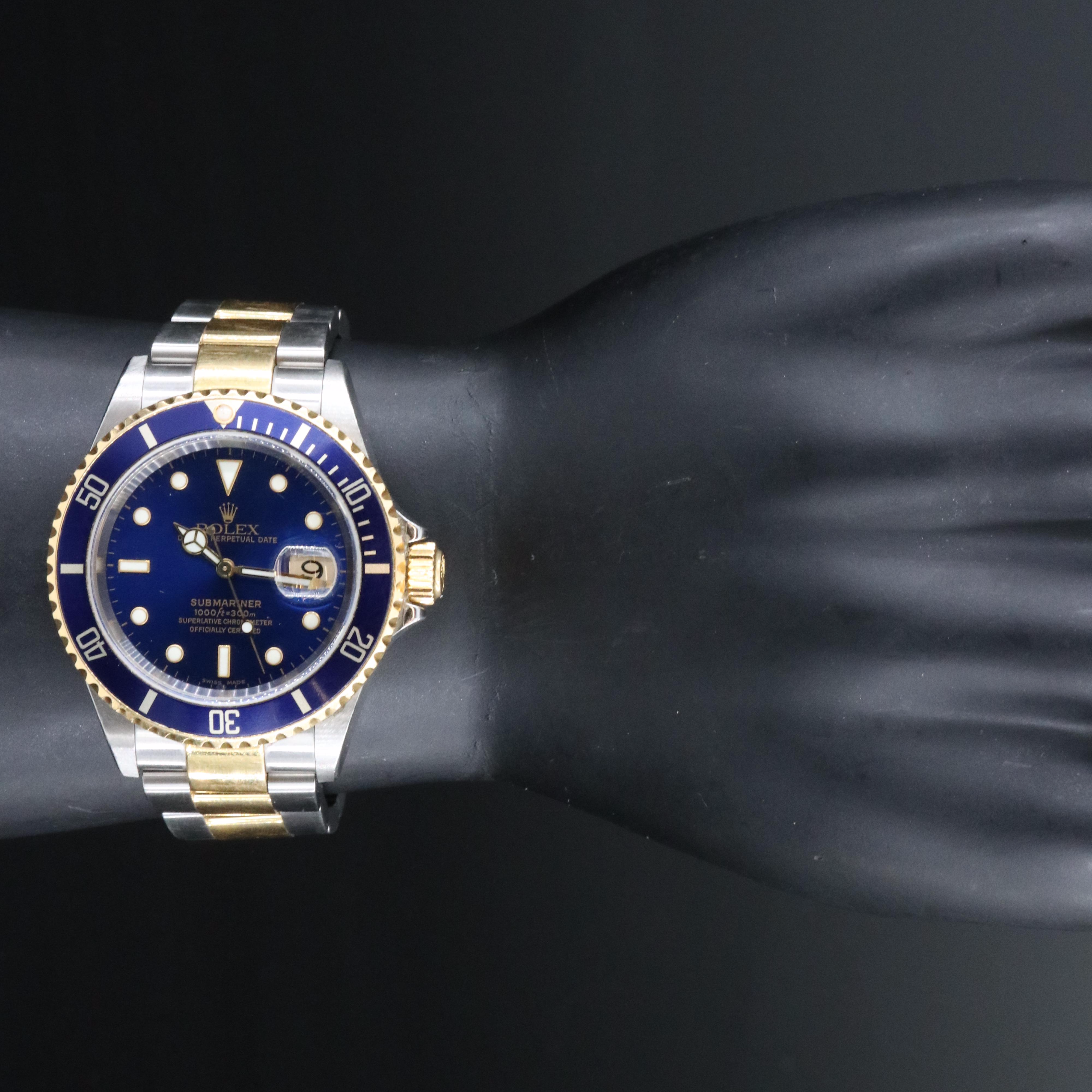 2002 Rolex Oyster Perpetual Submariner Date Watch