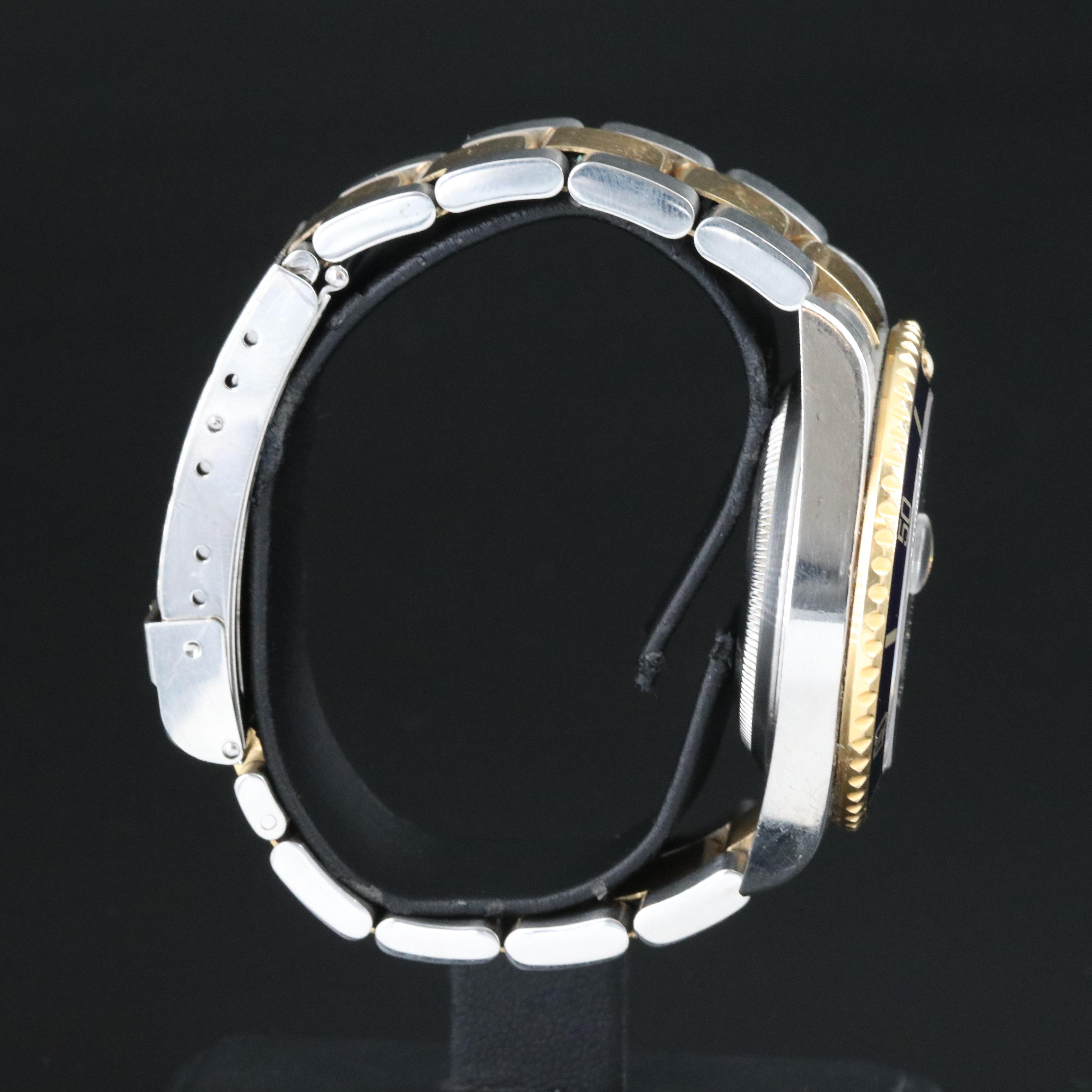 2002 Rolex Oyster Perpetual Submariner Date Watch