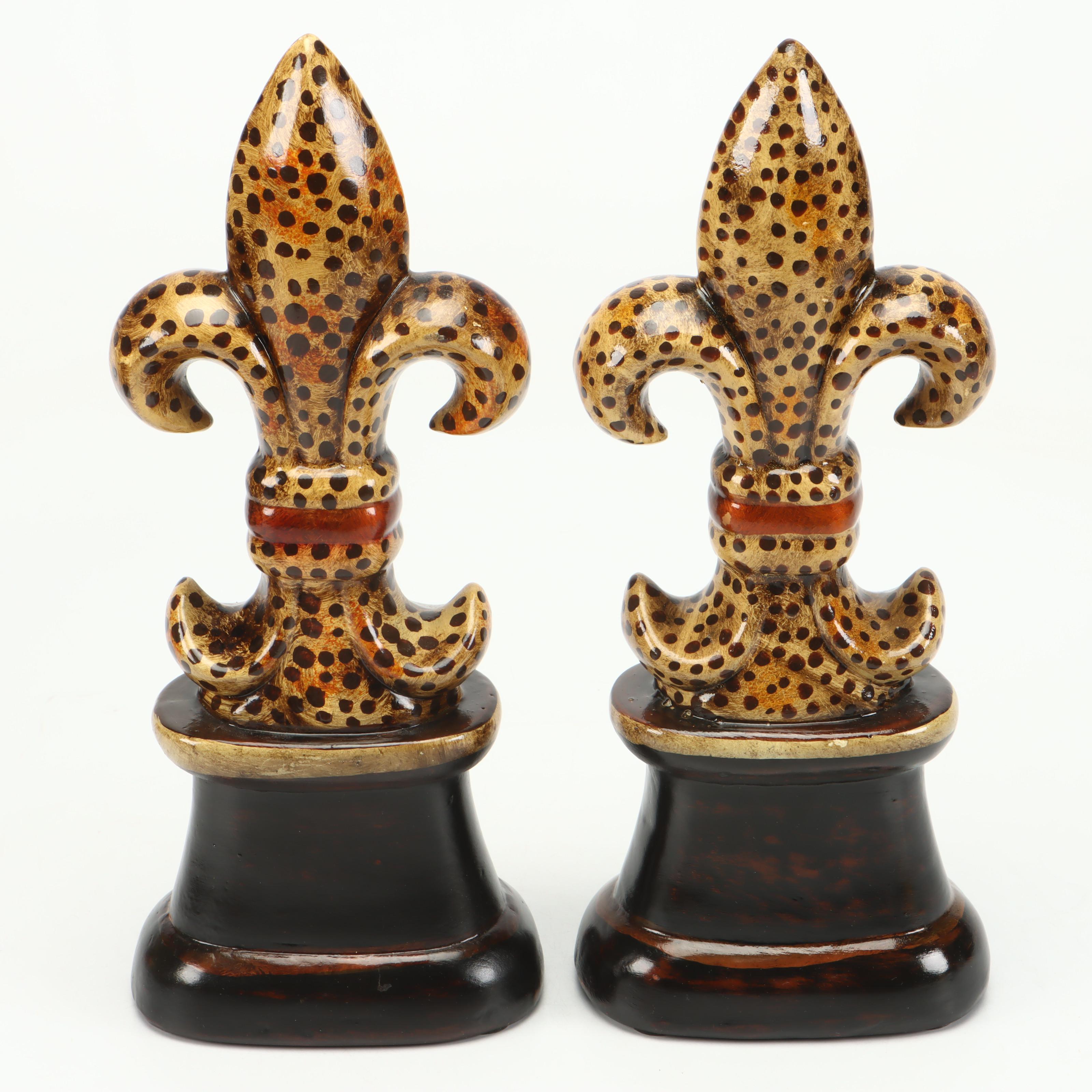 Austin Glass Hurricane with Fleur-de-Lis Bookends and Fused Glass Tray