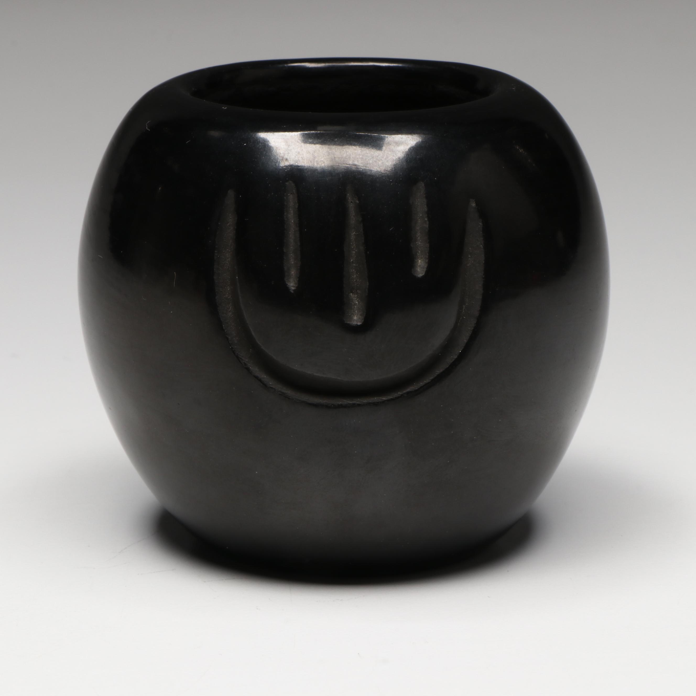 Anita Louise Suazo Santa Clara Pueblo Pottery Blackware Bear Paw Bowl