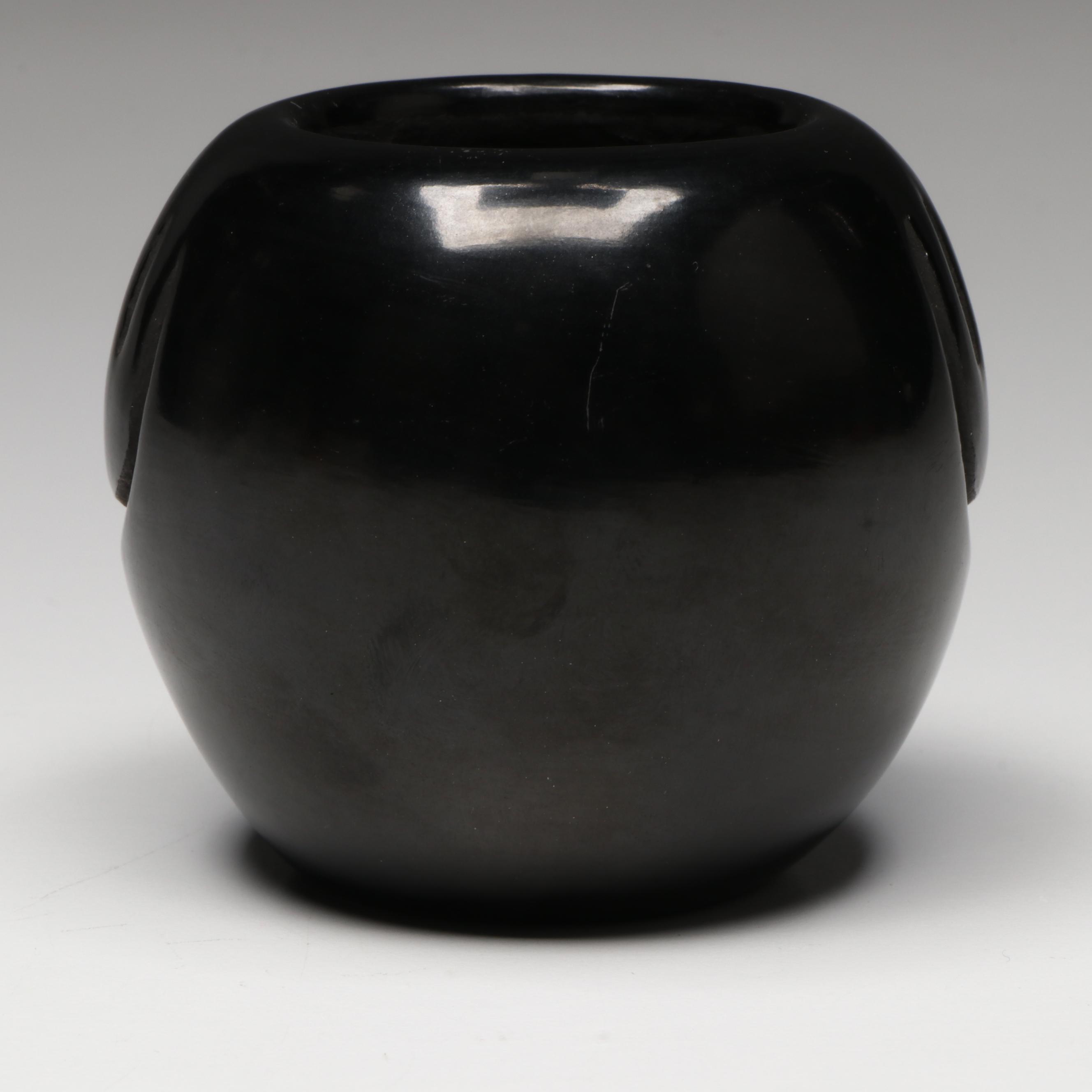 Anita Louise Suazo Santa Clara Pueblo Pottery Blackware Bear Paw Bowl