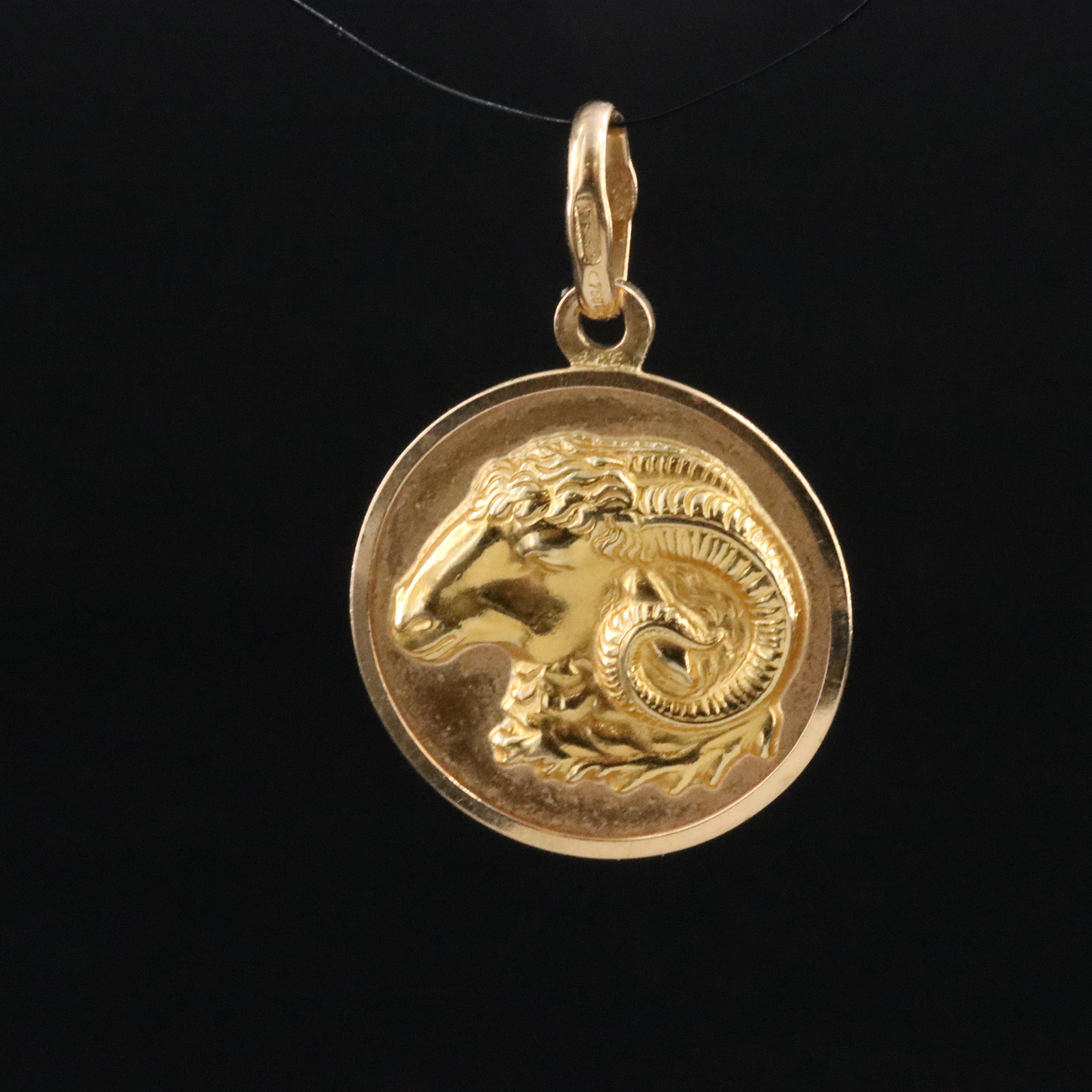 Italian Uno A Erre 18K Aries Ram Head Pendant
