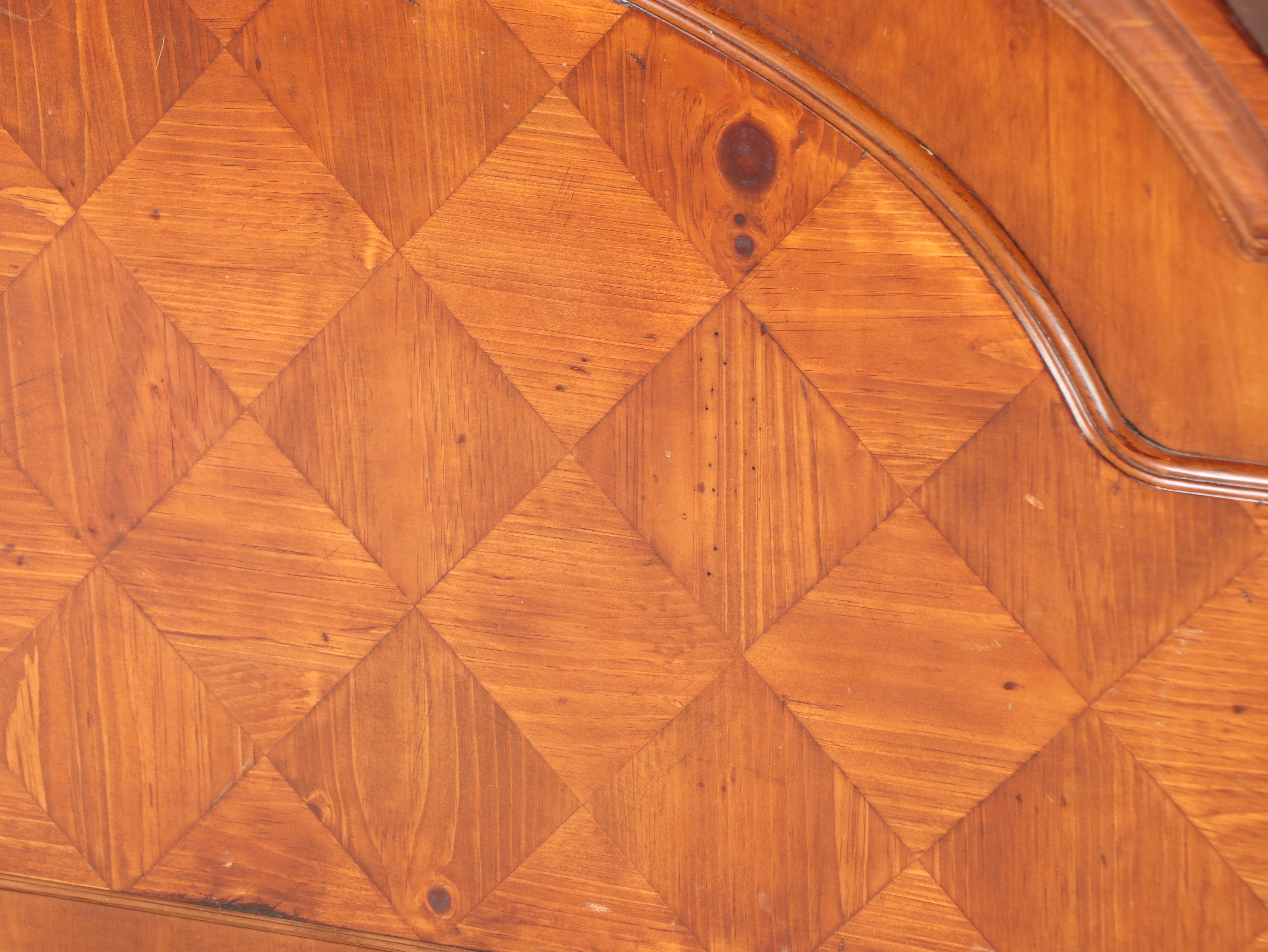 Rococo Style Cherry Finish Parquet King Size Bed Frame