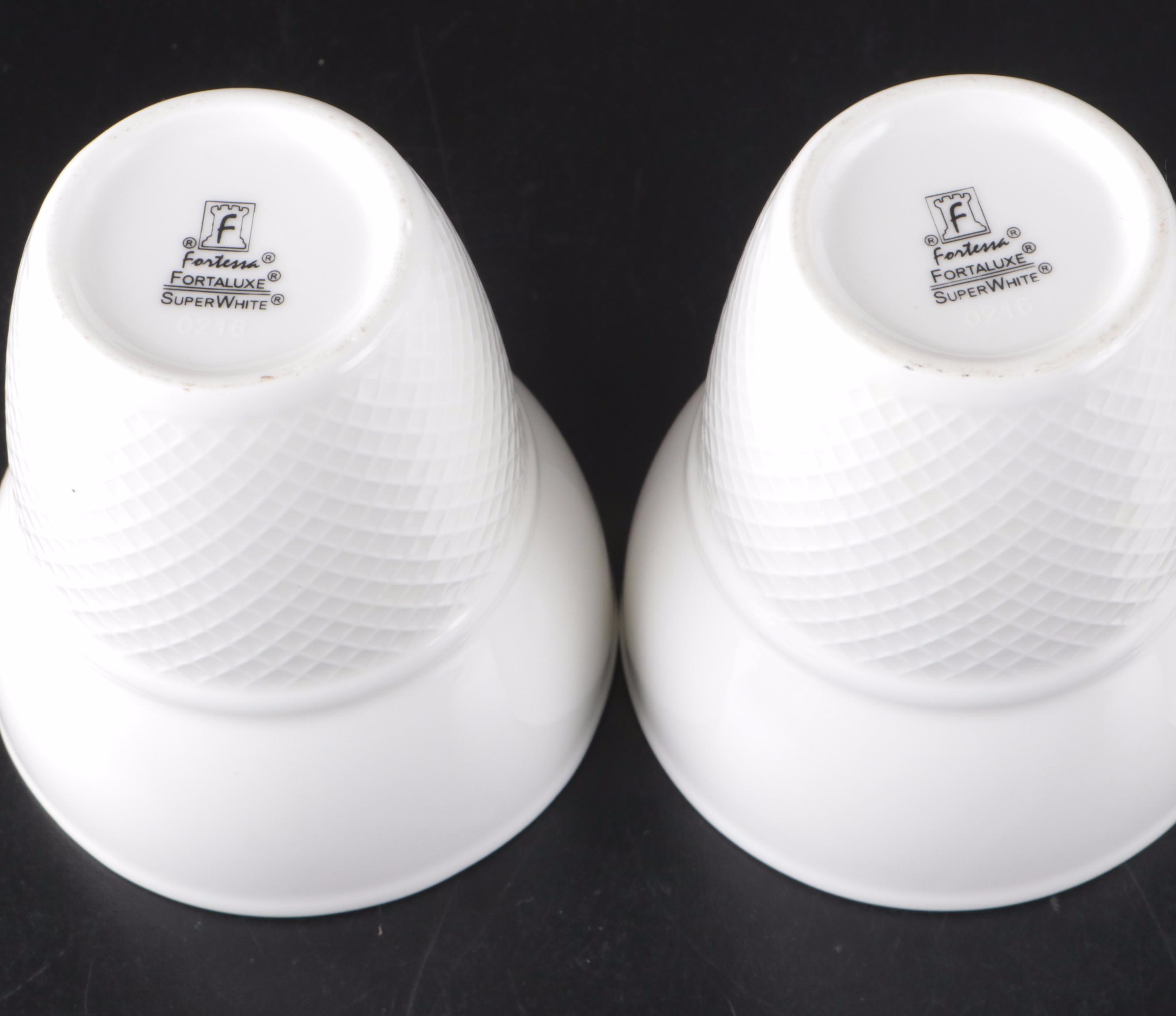 Williams-Sonoma Pineapple Mold, Fortessa Ice Cream Bowls and Other Kitchenware