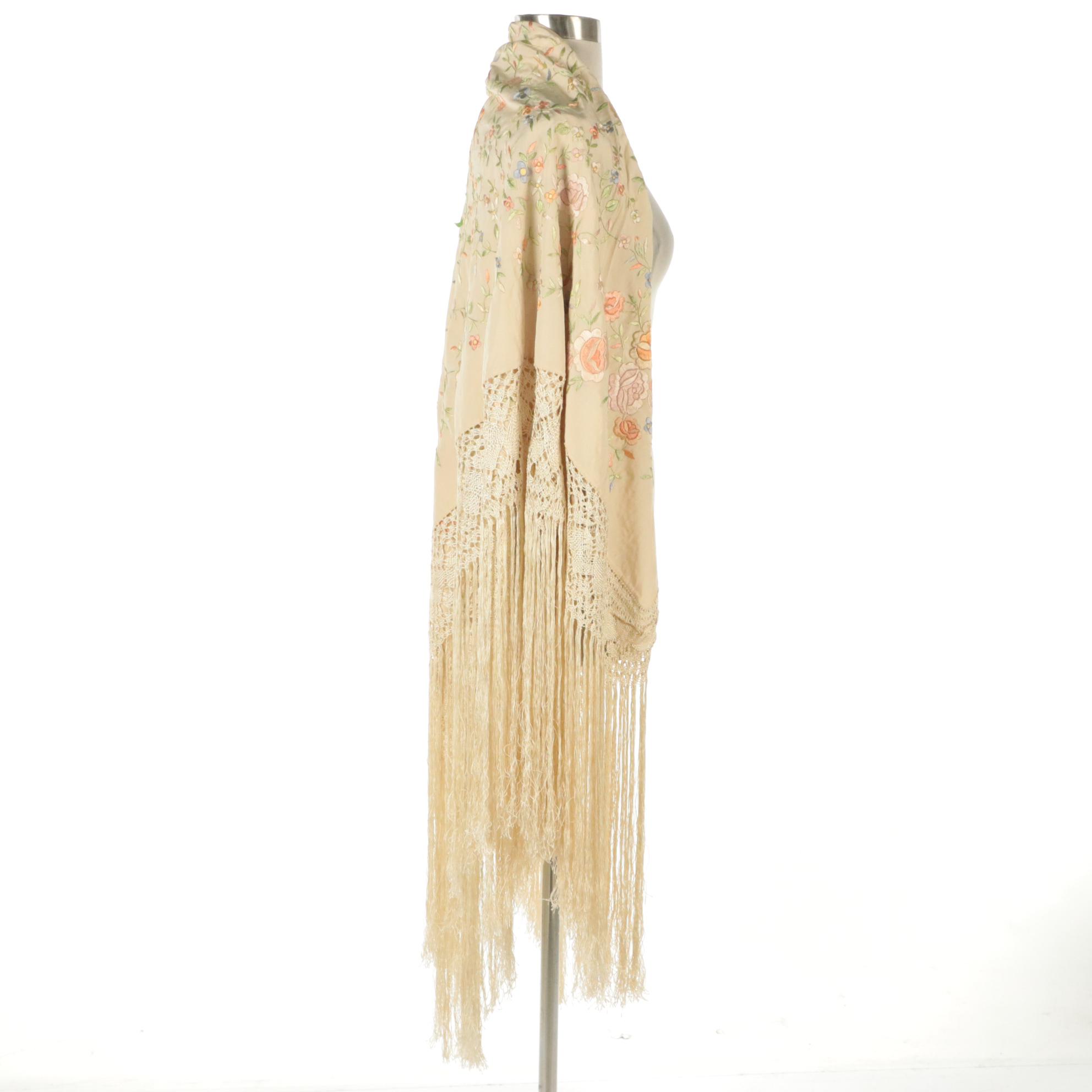 Piano Shawl in Floral Embroidered Silk with Hand-Knotted Macramé Fringe