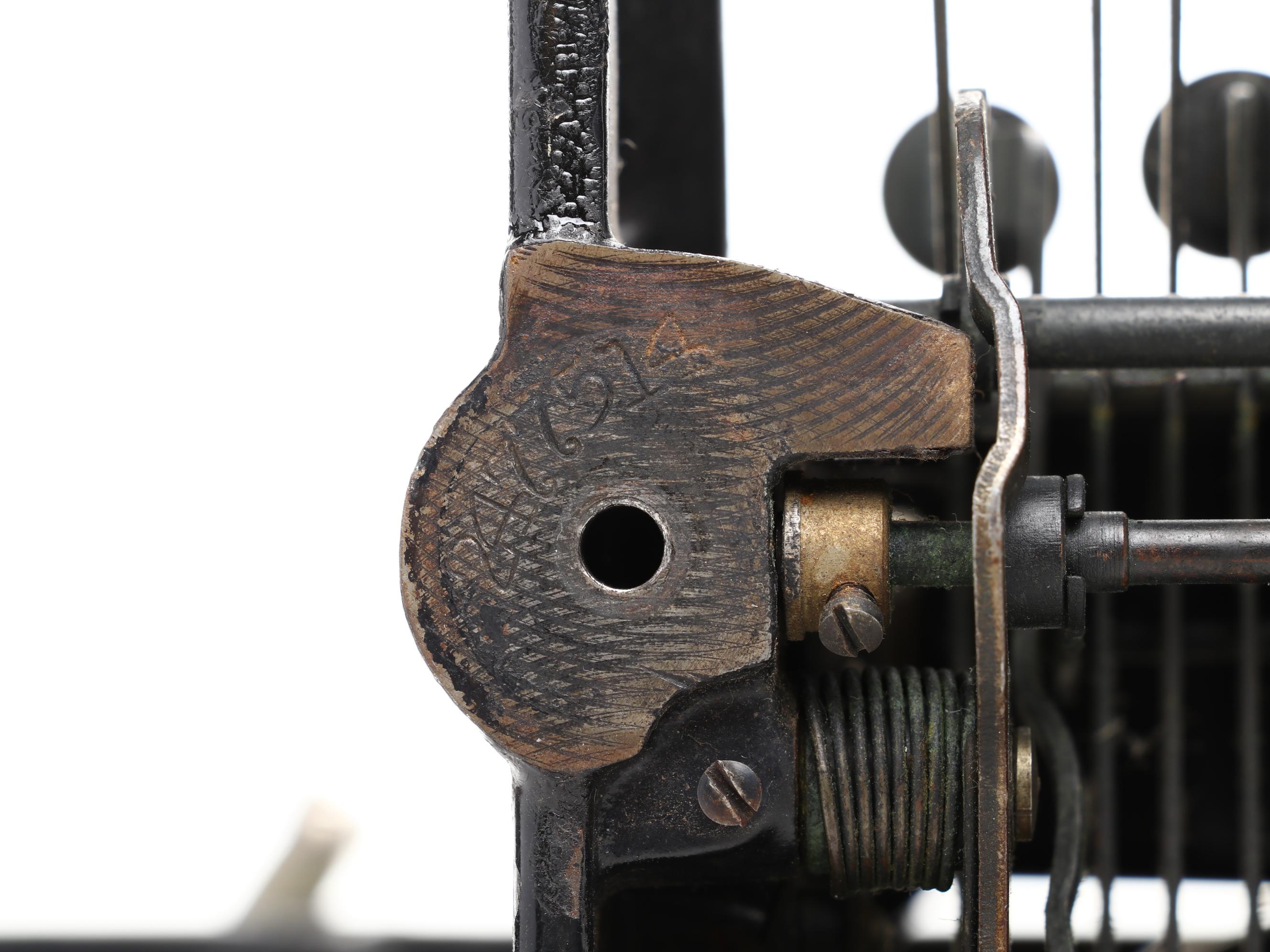 Underwood Metal Desktop Typewriter, Early 20th Century